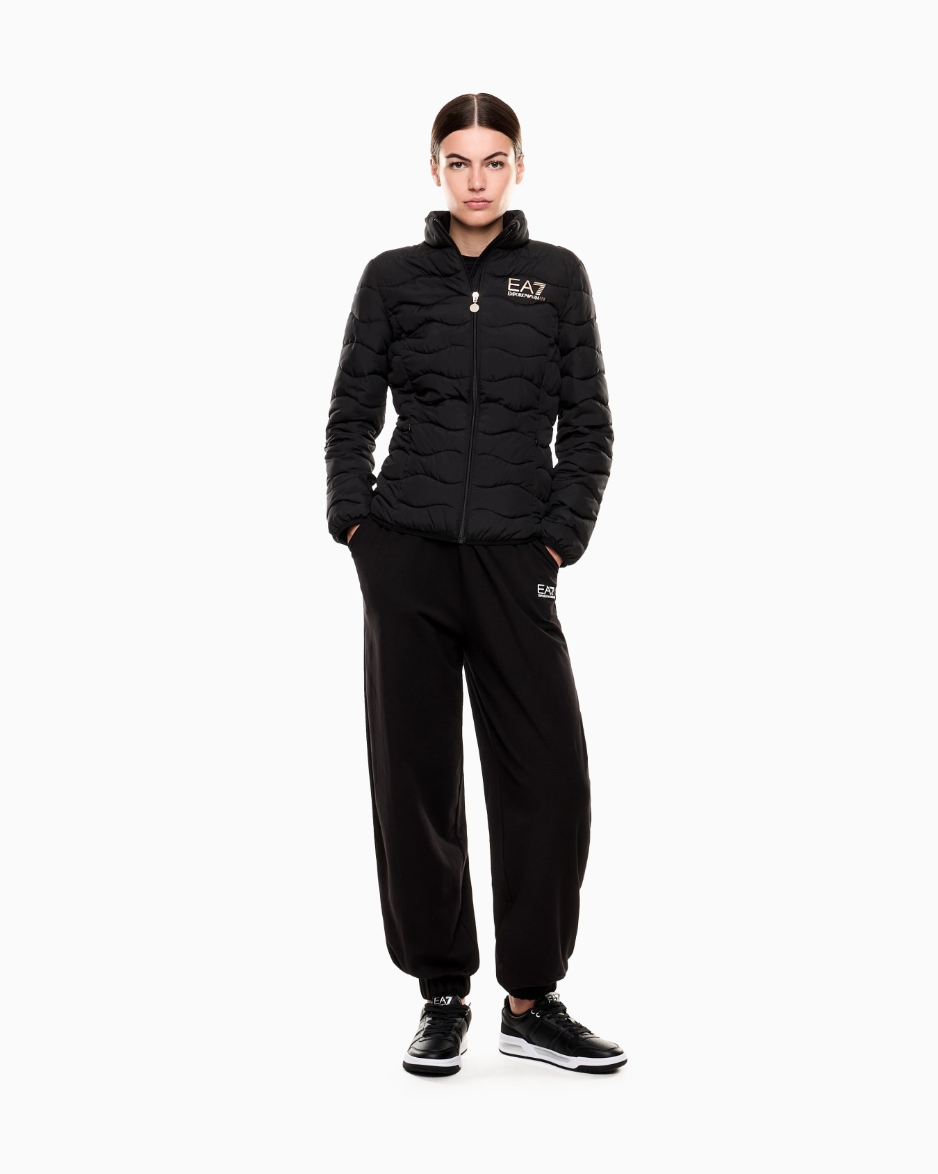 Core Lady lightweight nylon packable padded jacket Slide 1