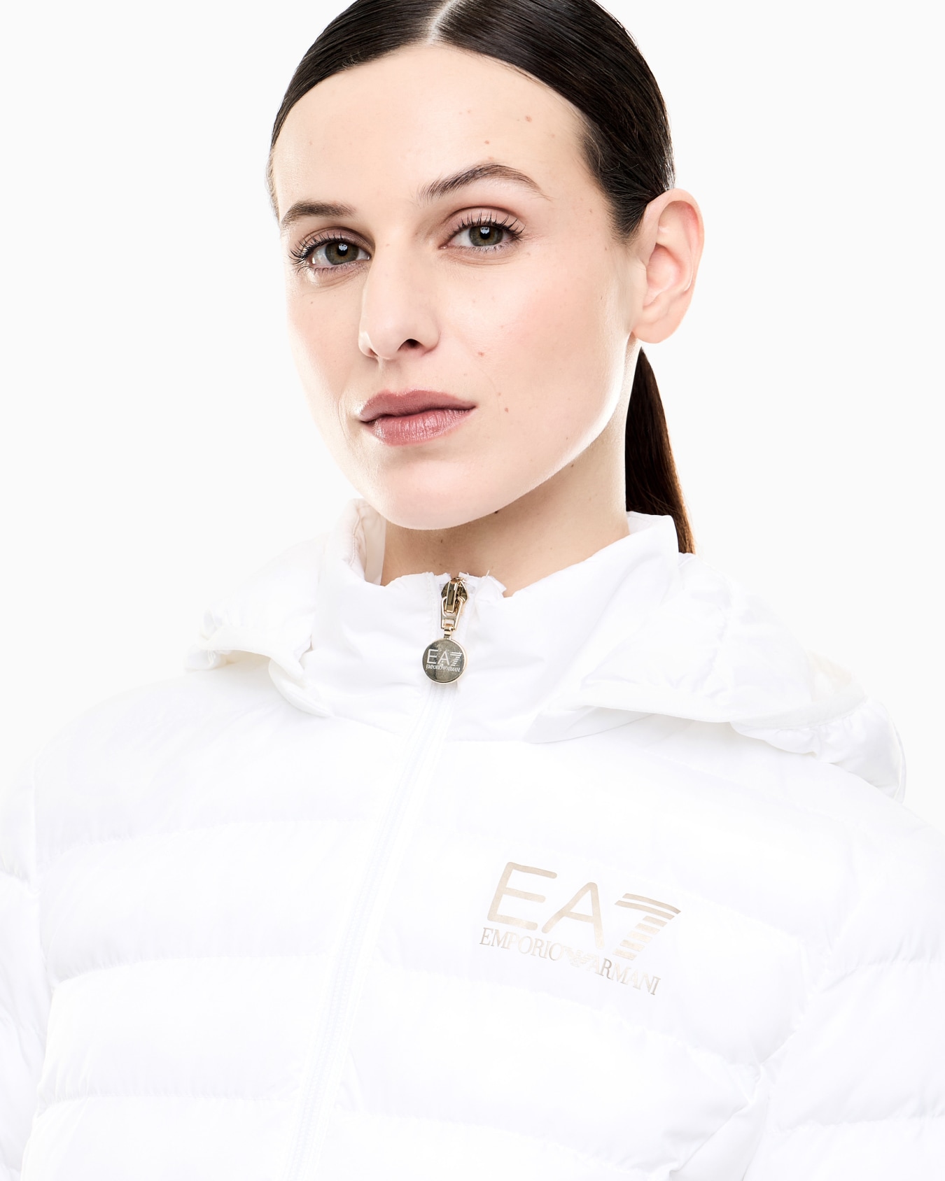 Core Lady recycled technical fabric padded hooded jacket Slide 6