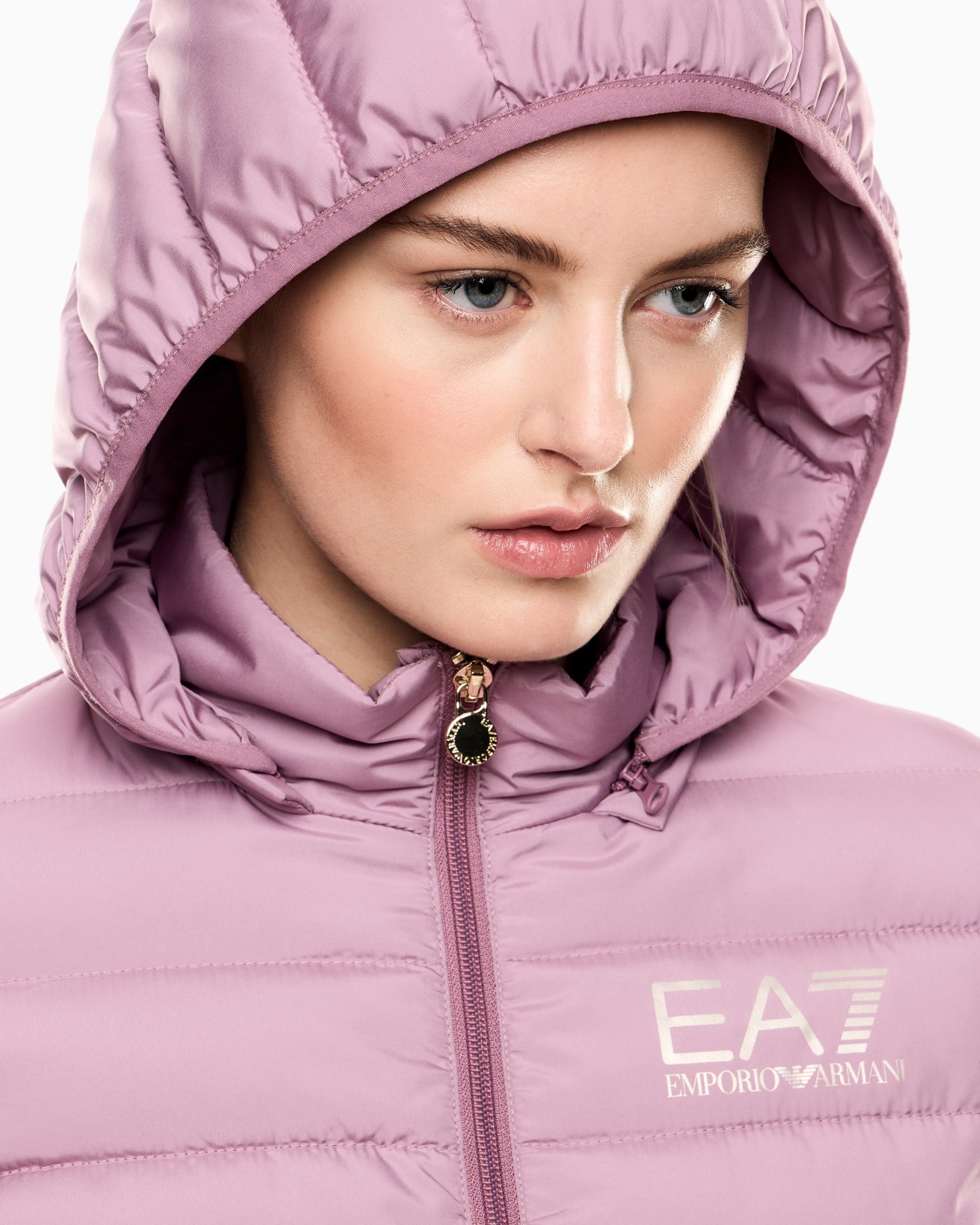 Core Lady recycled technical fabric padded hooded jacket Slide 6