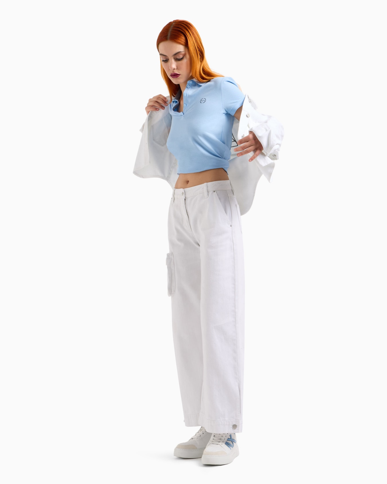 Slim fit piquet polo with round logo Slide 3