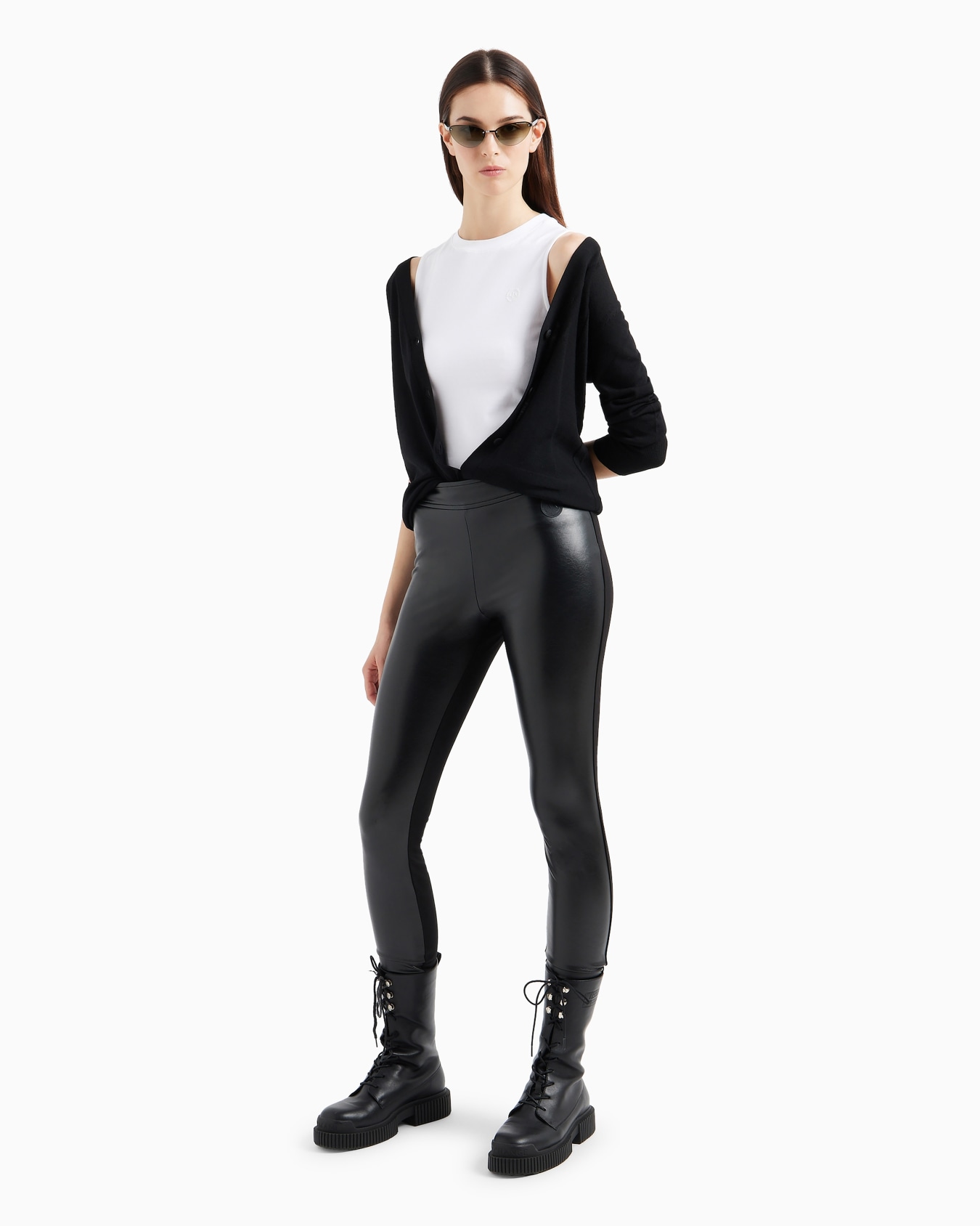 Top con cuello alto Diapositiva 3