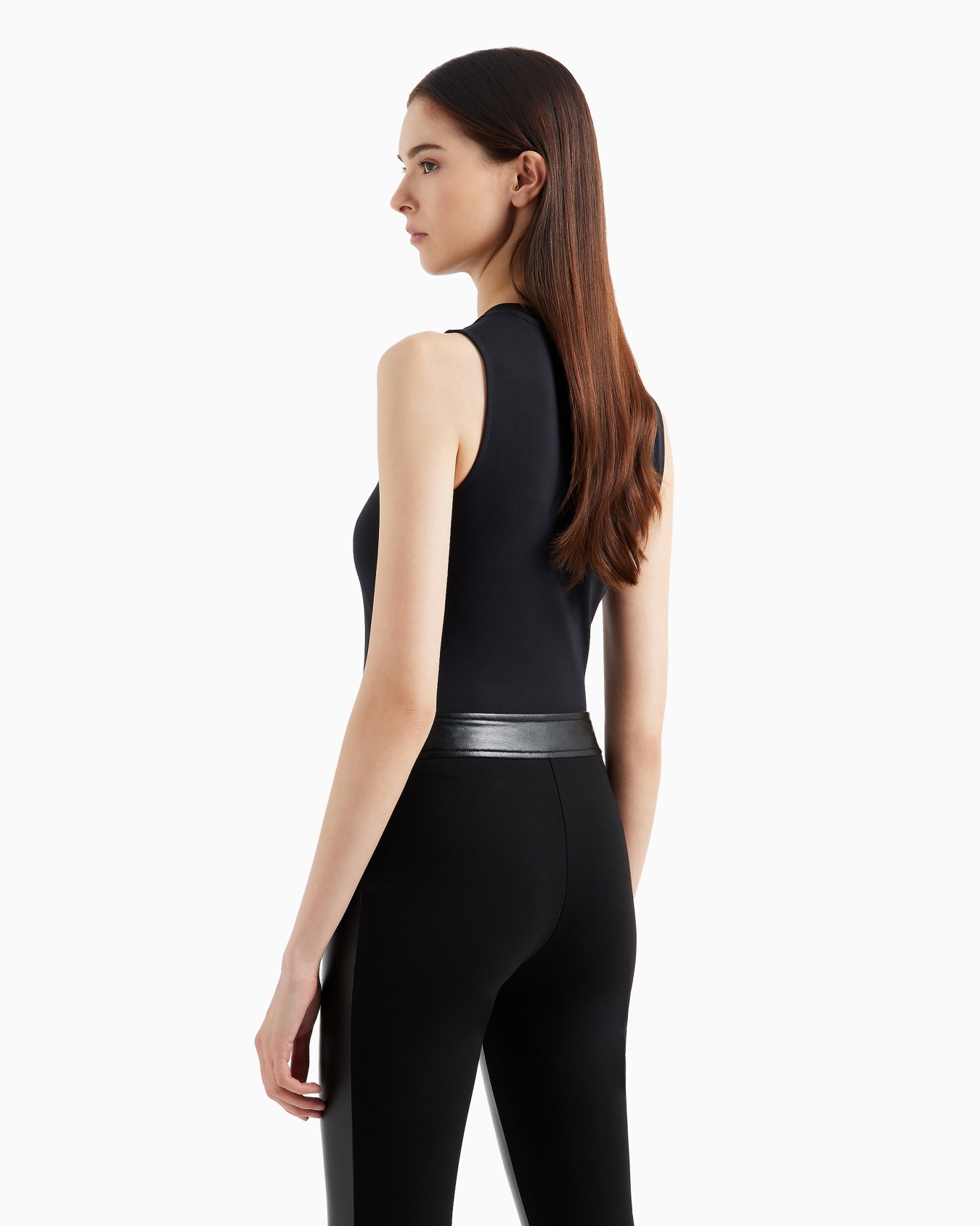 Top con cuello alto Diapositiva 2