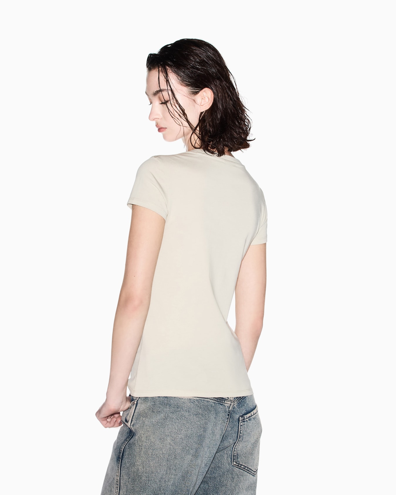 Slim fit T-shirt with rhinestone logo Diapositive 2