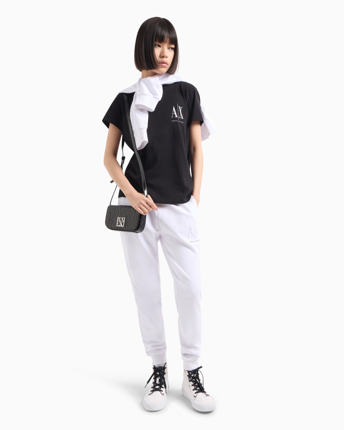 Camiseta de corte slim con logo pequeño de Icon Project Diapositiva 3