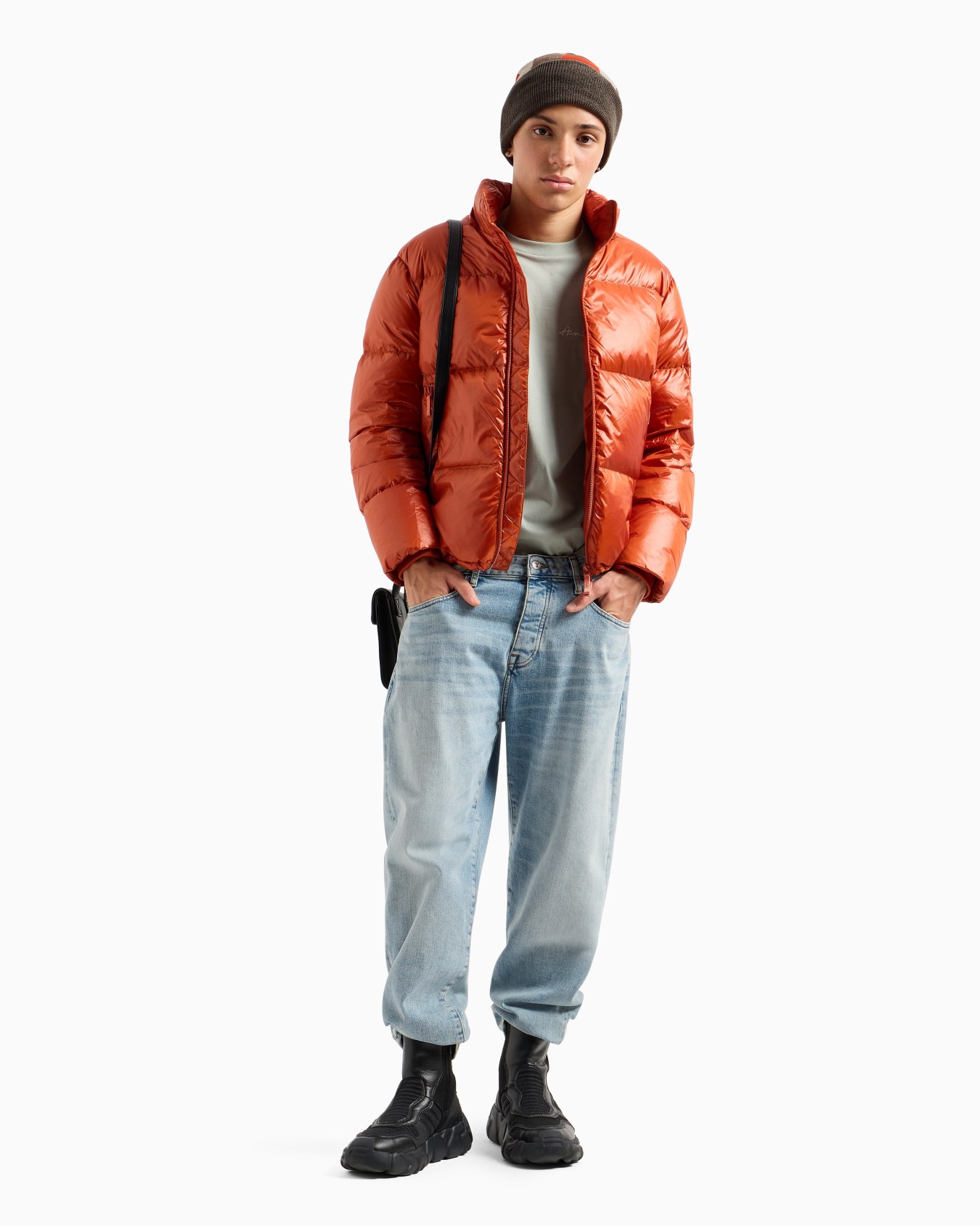 Full zip down jacket with hood Slide 3