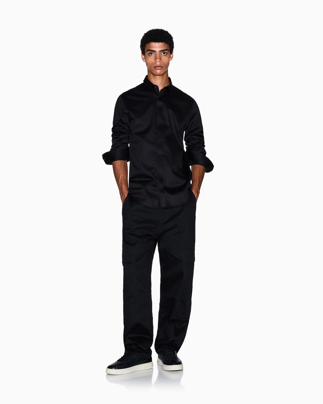 Chemise Slim Fit en satin stretch Diapositive 1
