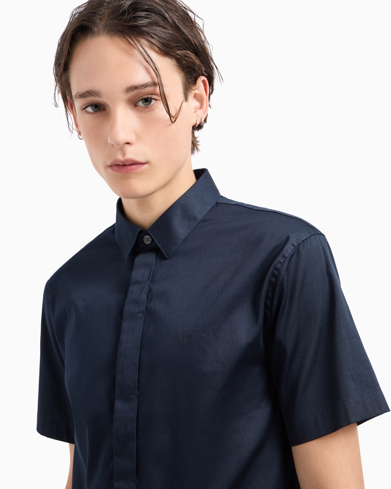 Slim fit short sleeve shirt in stretch satin Slide 4