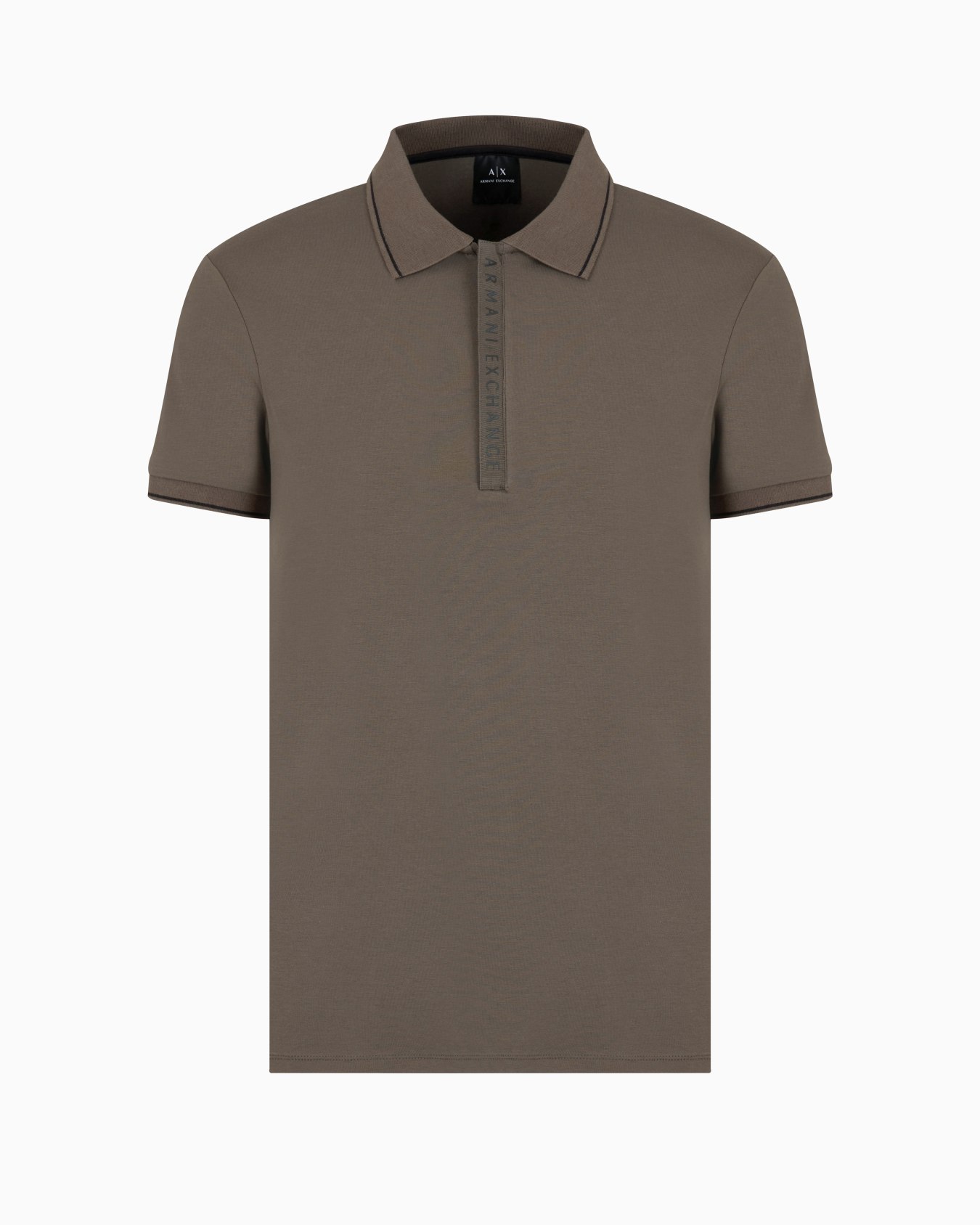 Polo con logo en contraste Diapositiva 0