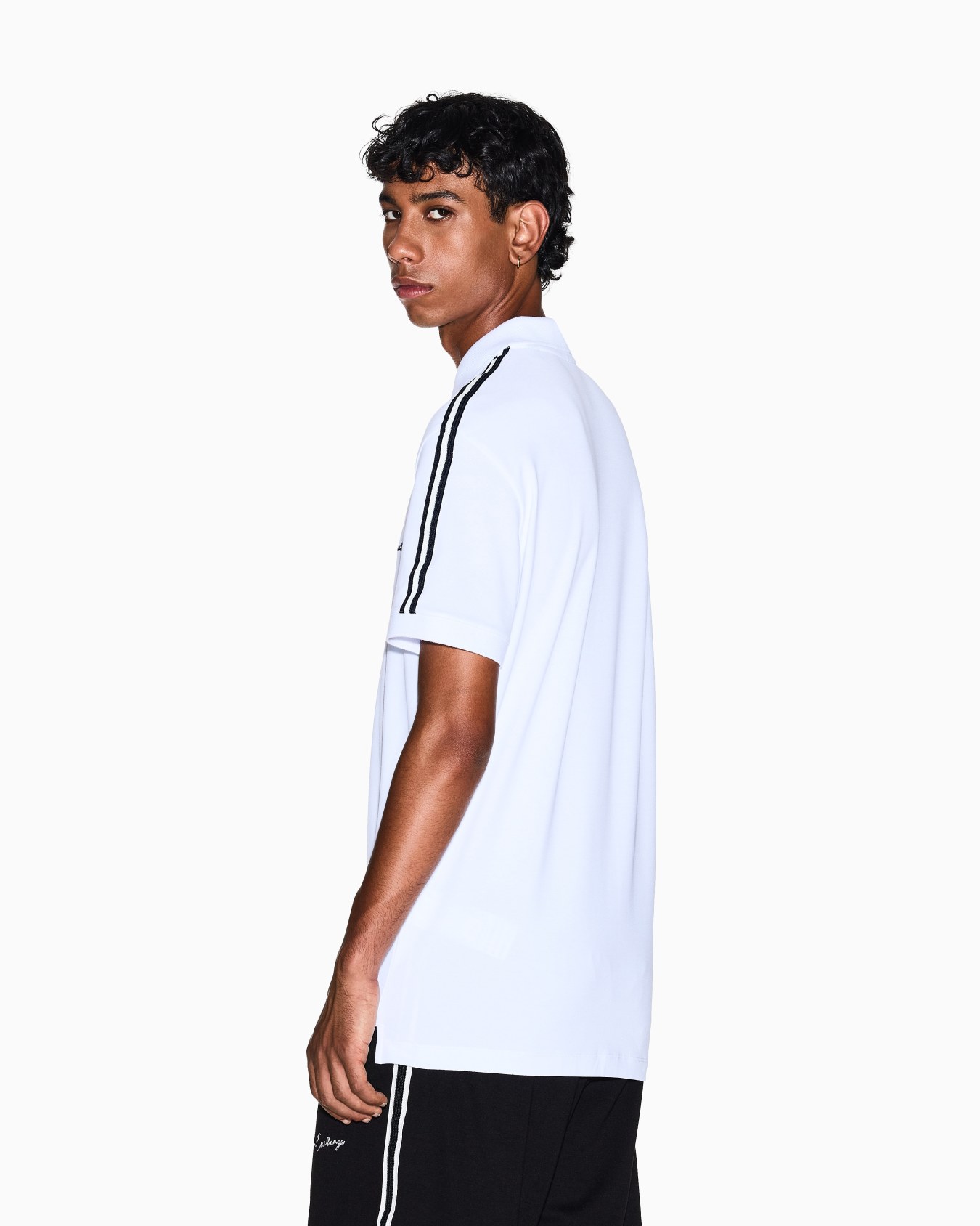Regular fit polo shirt with Signature Logo Slide 2