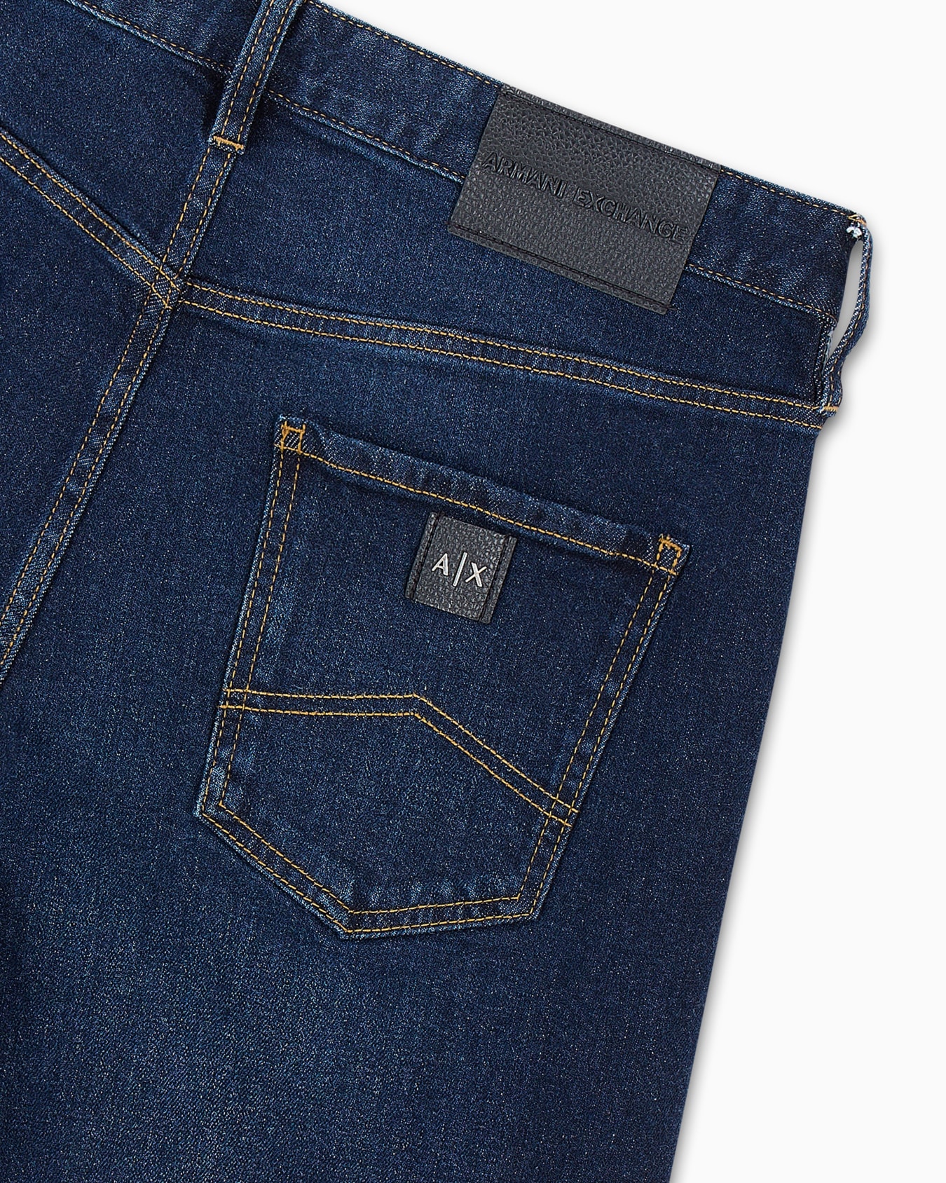 J16 boyfriend fit cropped jeans in washed denim Slide 5
