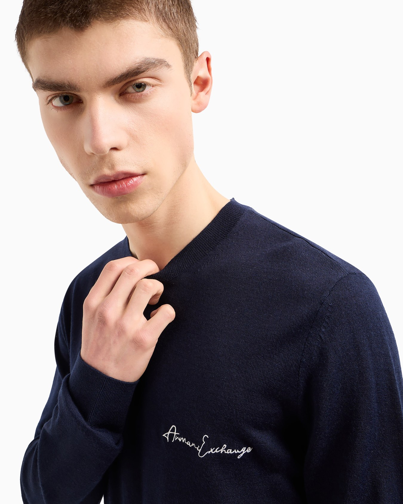 Wool blend crew neck sweater with chest logo Slide 4