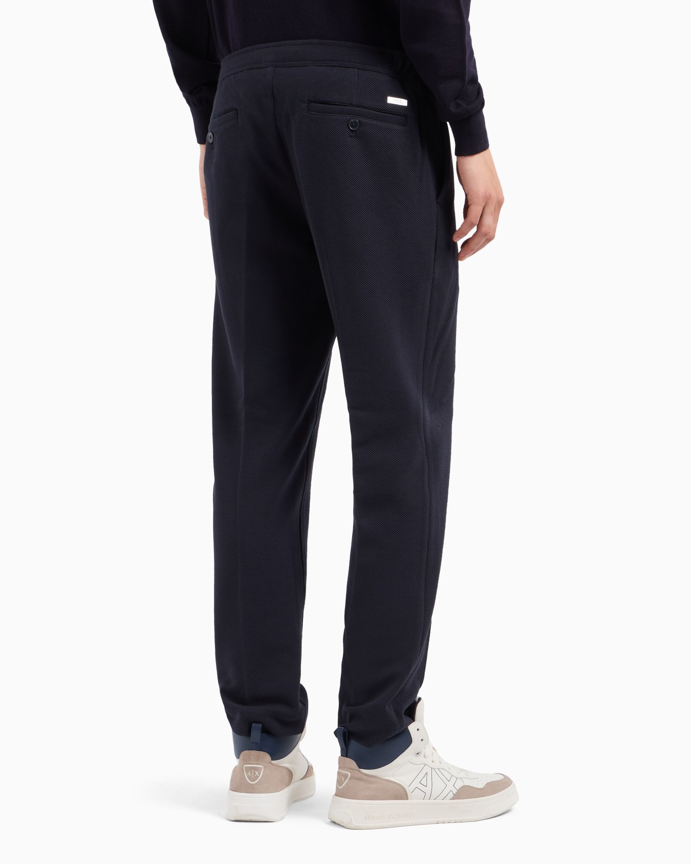 Gerade geschnittene Hose aus strukturiertem Stoff Folie 2