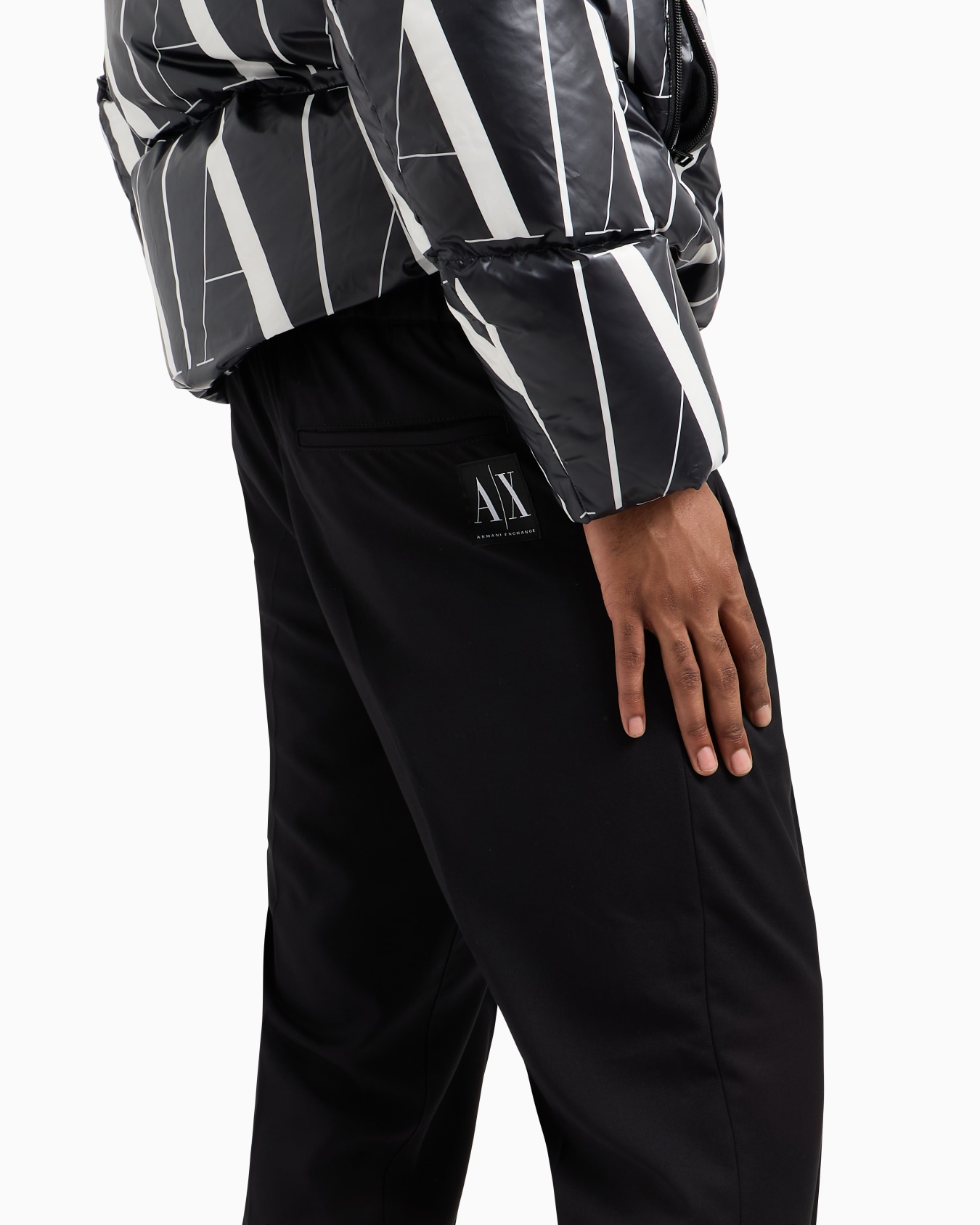 Drawstring trousers with logo on the back Slide 4