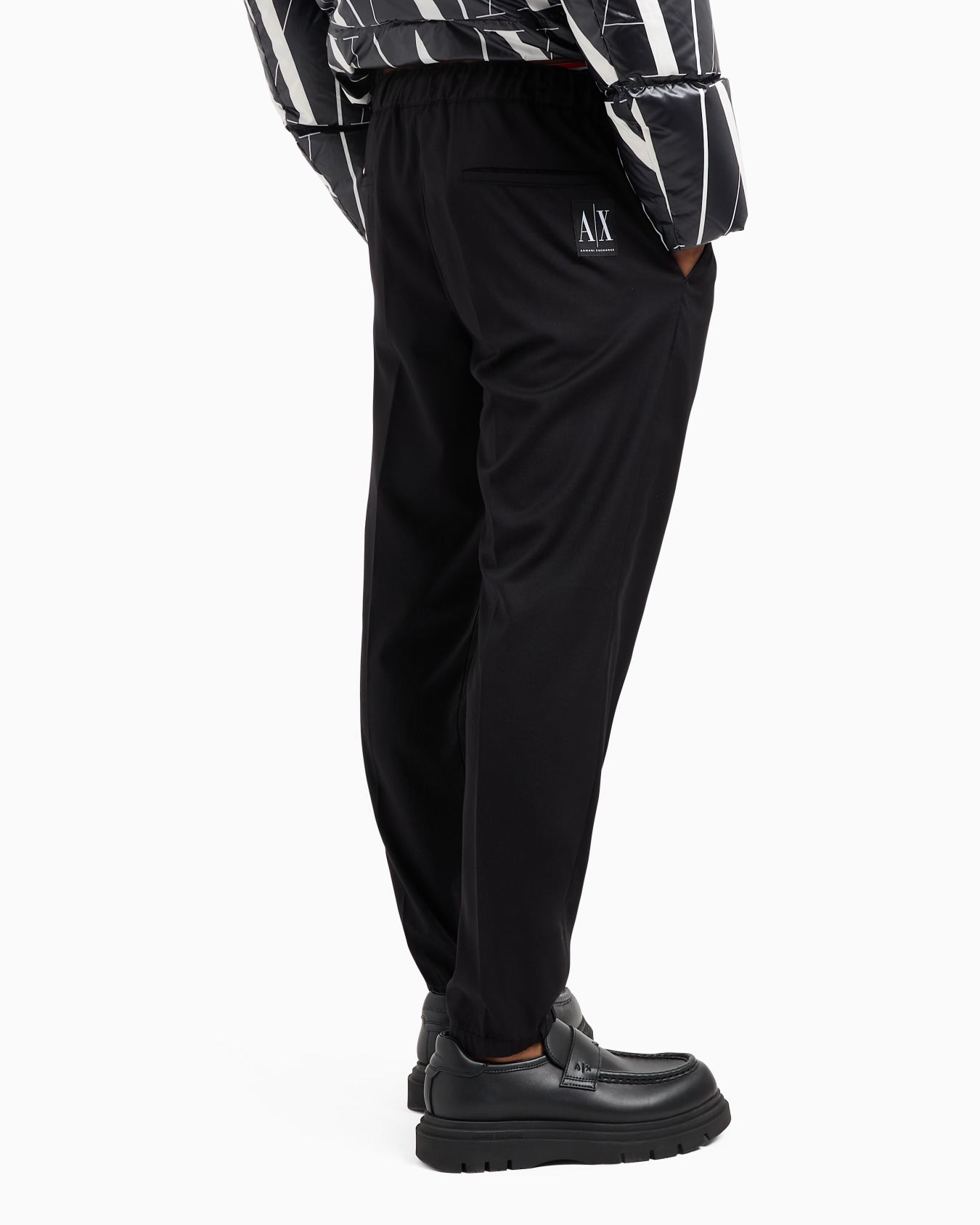 Drawstring trousers with logo on the back Slide 2