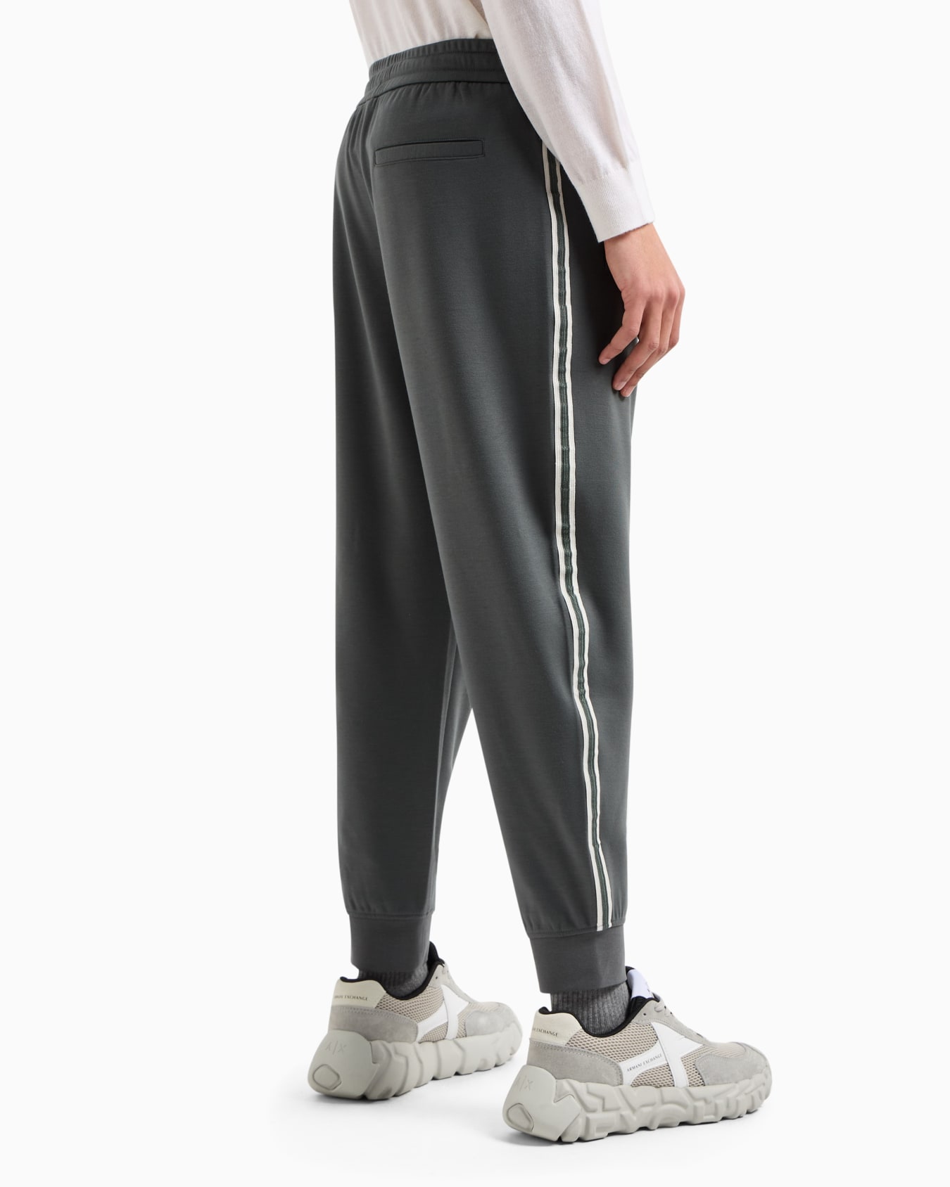 Logo Signature Joggers Slide 2