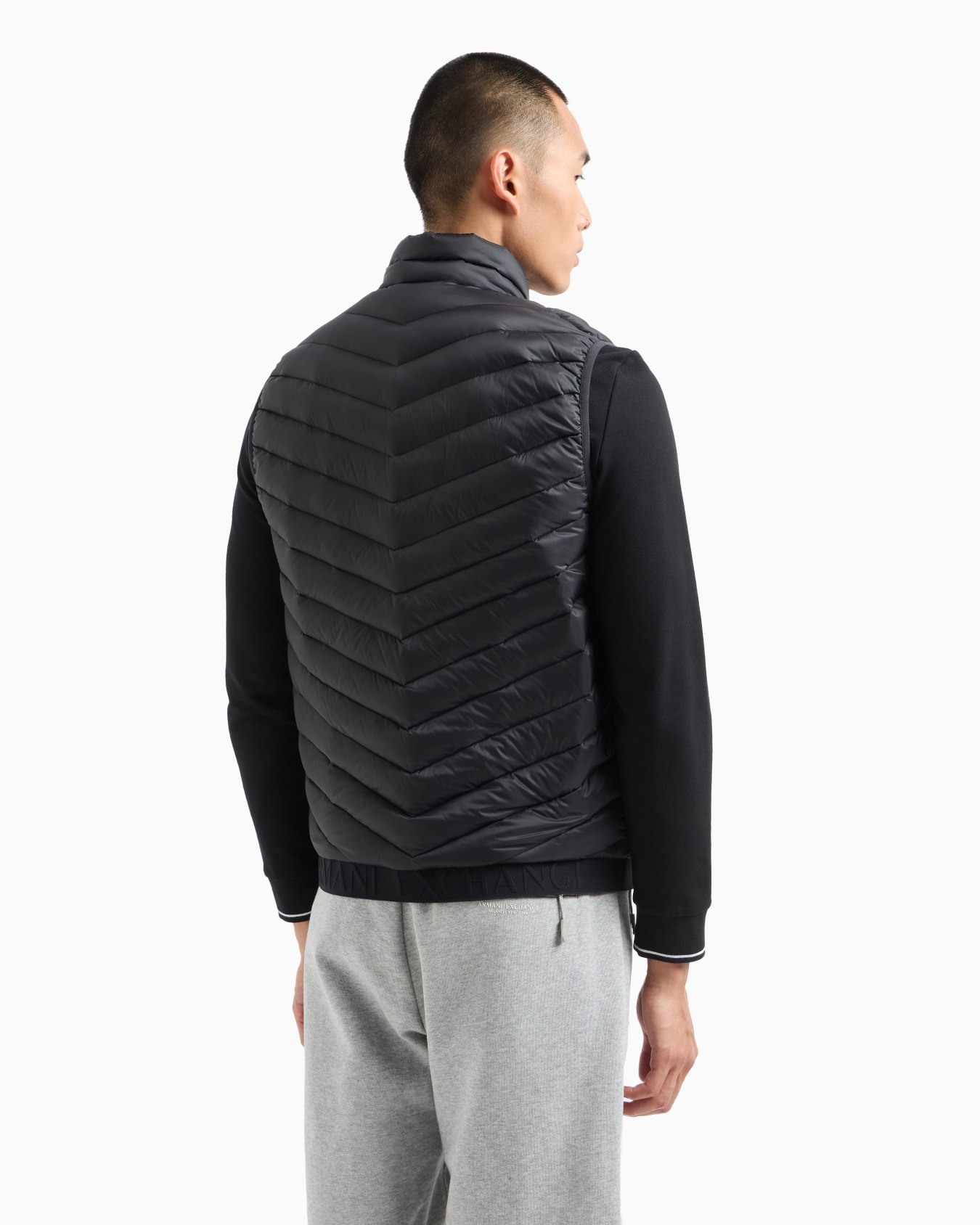 Double-face padded sleeveless down jacket Slide 2
