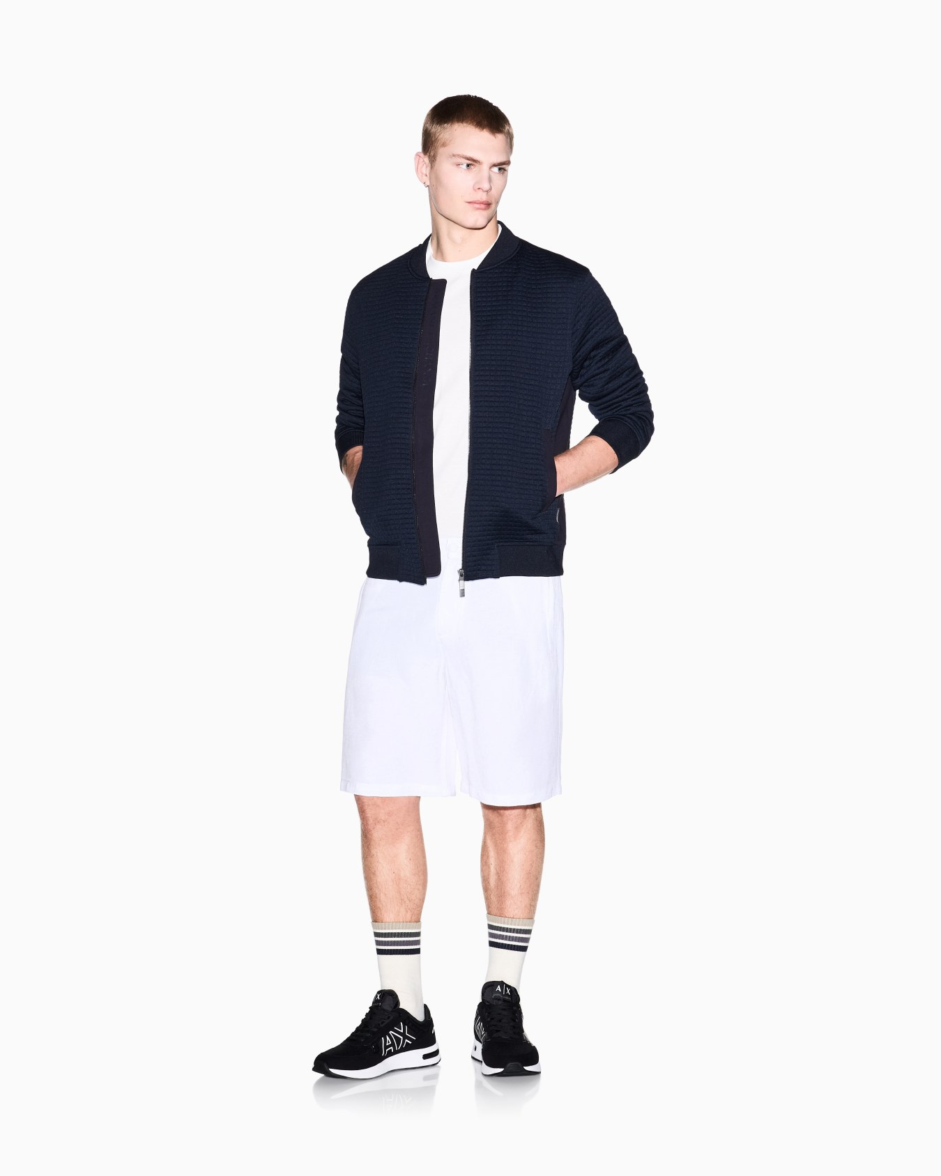 Bermudas de gabardina elástica Diapositiva 1