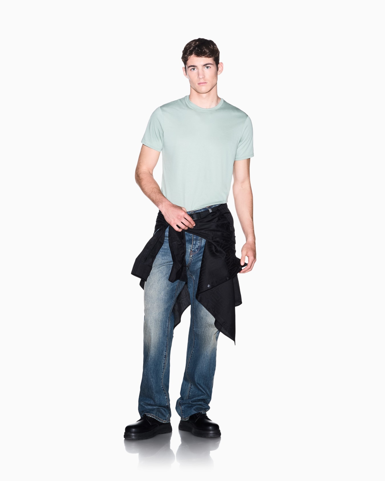 slim fit t-shirt in Pima cotton jersey Slide 1