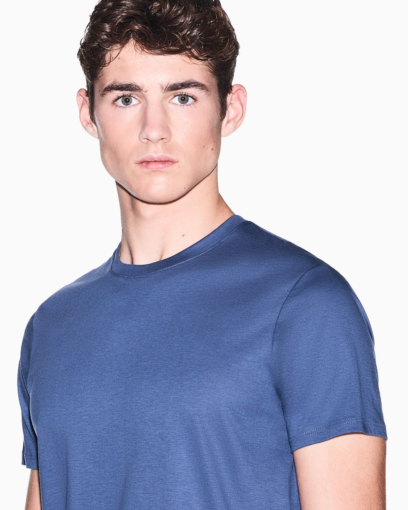 slim fit t-shirt in Pima cotton jersey Slide 6