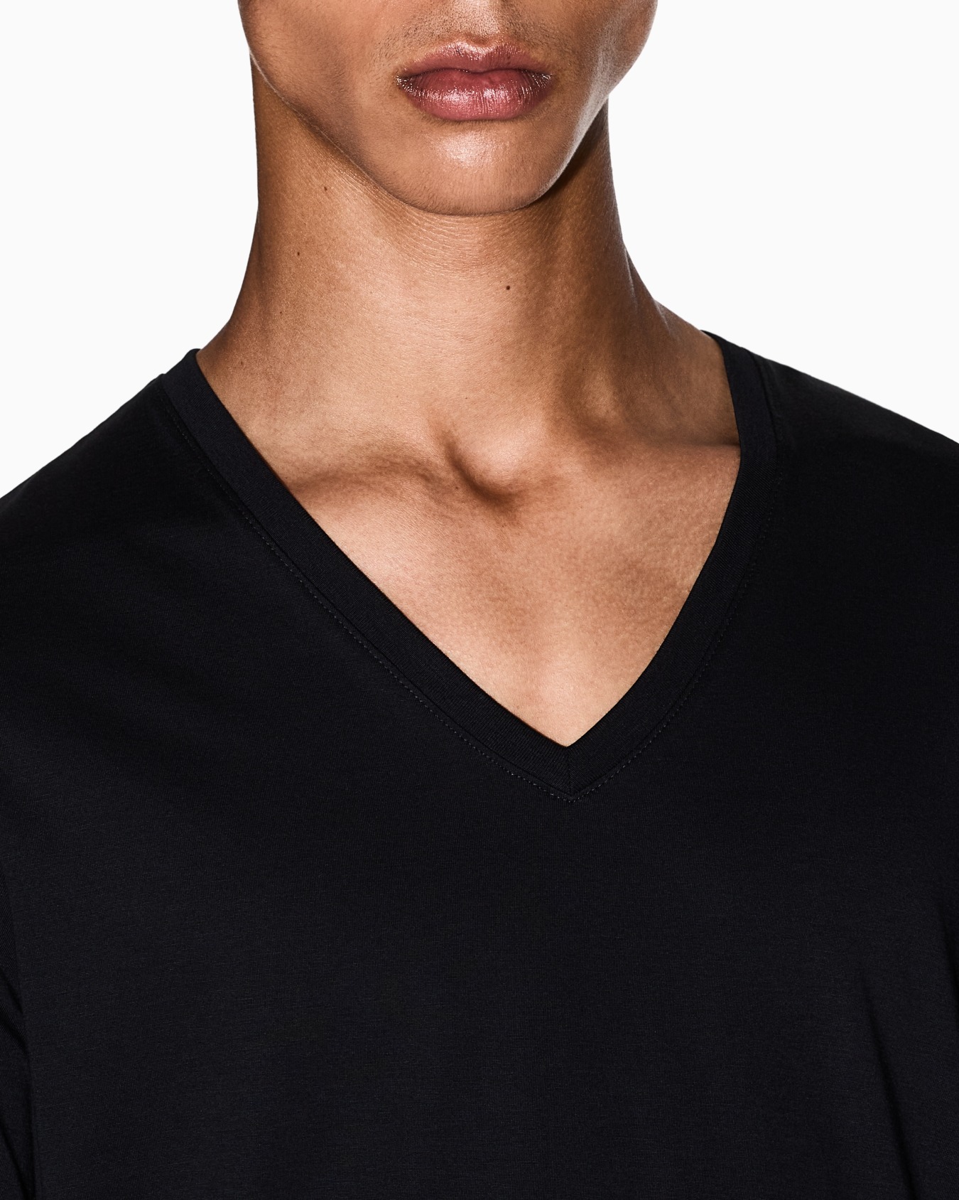 Slim fit T-shirt in Pima cotton jersey Slide 4