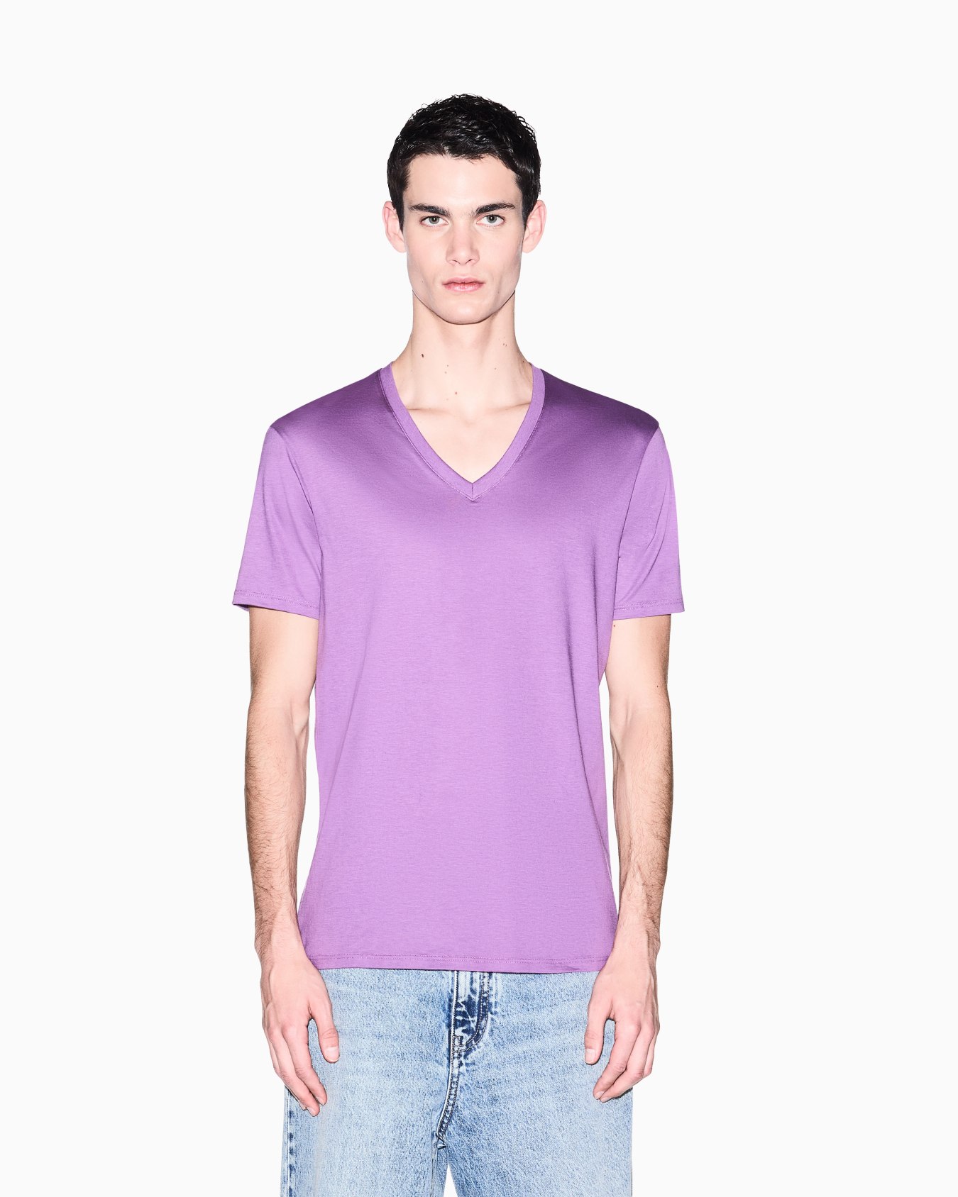 Slim fit T-shirt in Pima cotton jersey Slide 3
