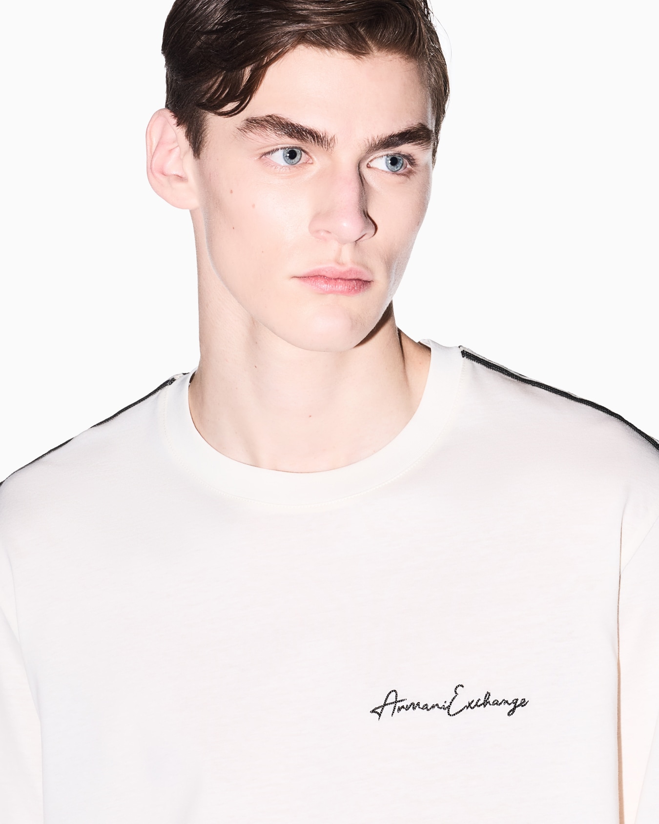 Logo Signature Crewneck T-Shirt Slide 4