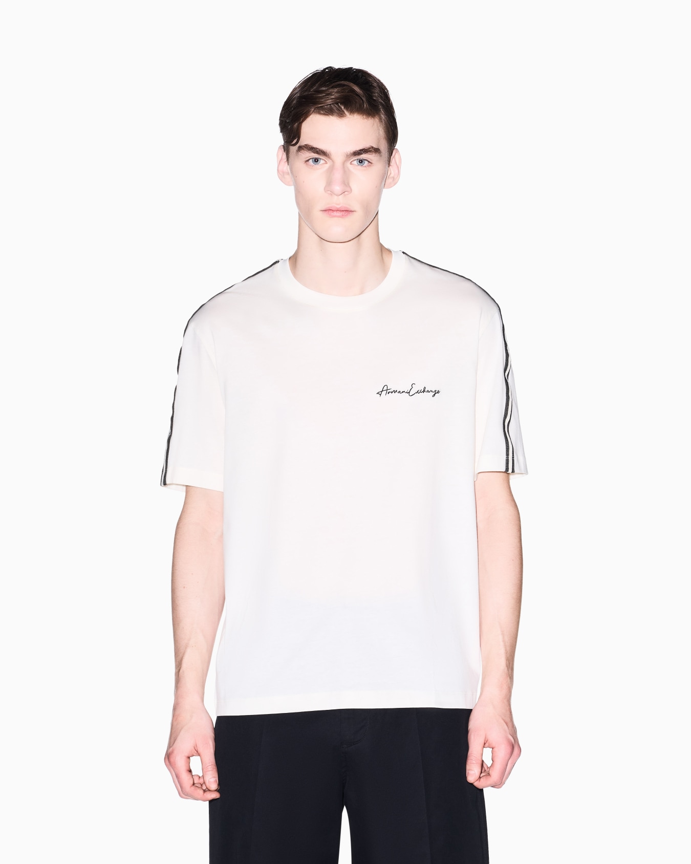 Logo Signature Crewneck T-Shirt Slide 3