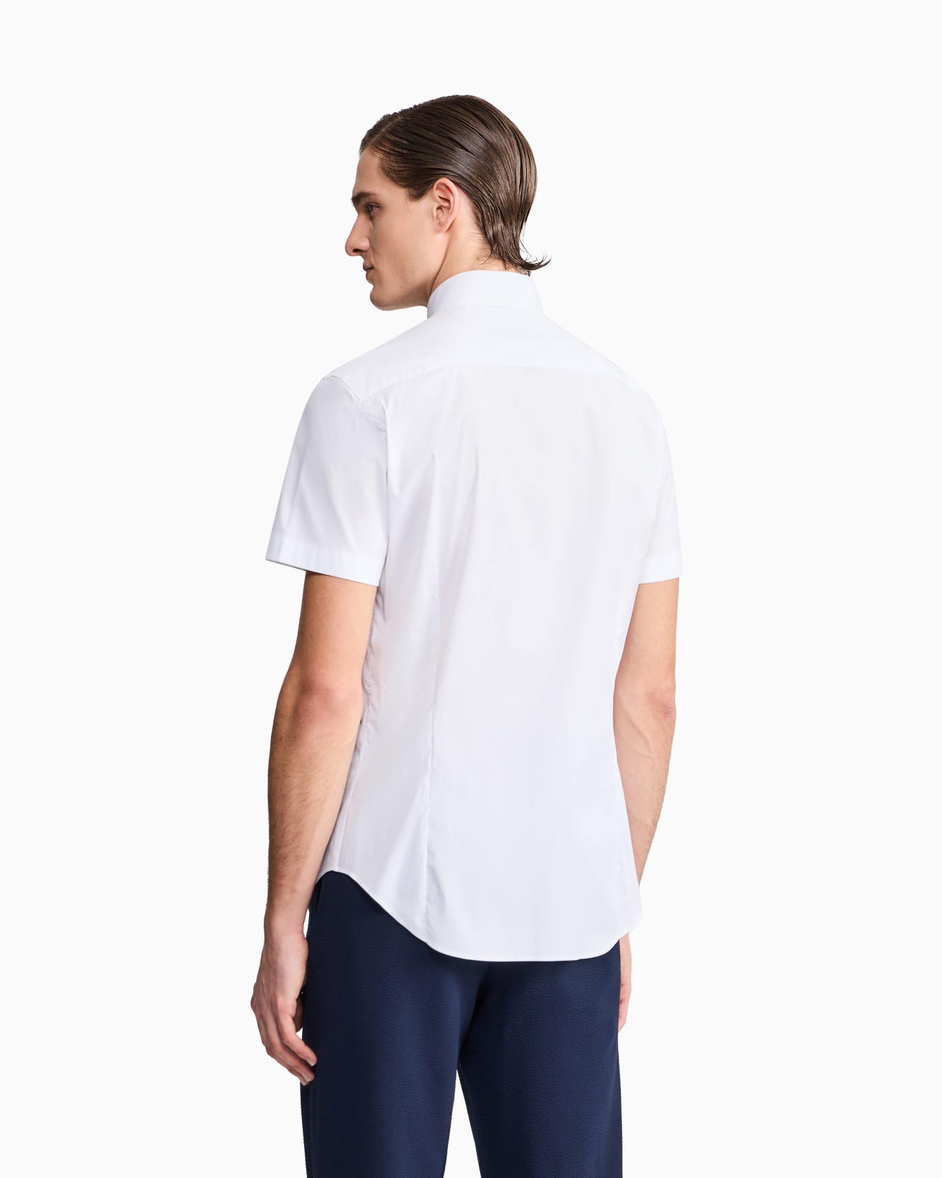 Kurzärmlige Bluse aus stückgefärbtem Stretch-Gewebe Folie 5