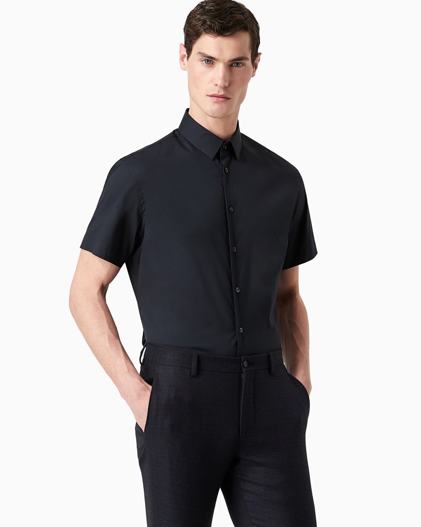 Chemise à manches courtes en tissu uni stretch Diapositive 1