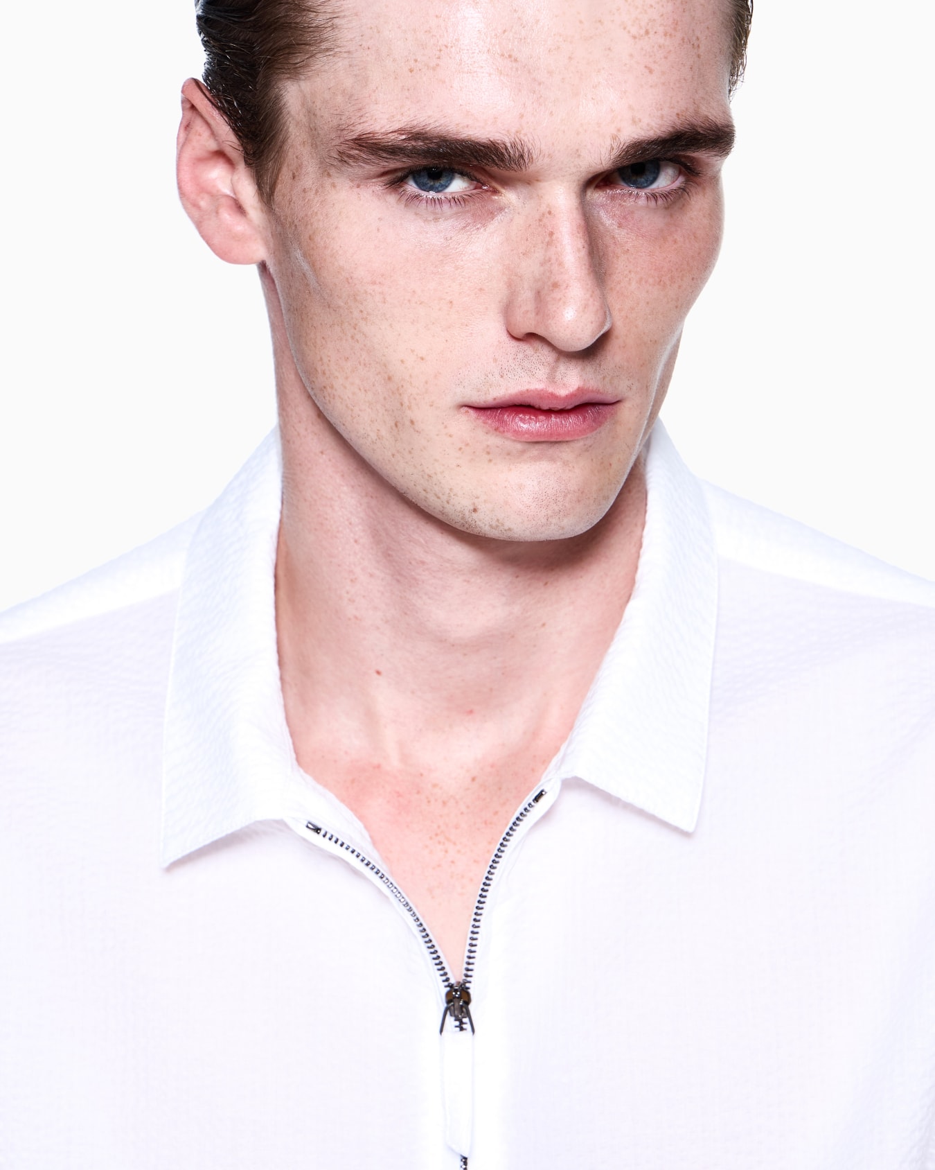 Zipped, cotton-seersucker shirt Slide 4