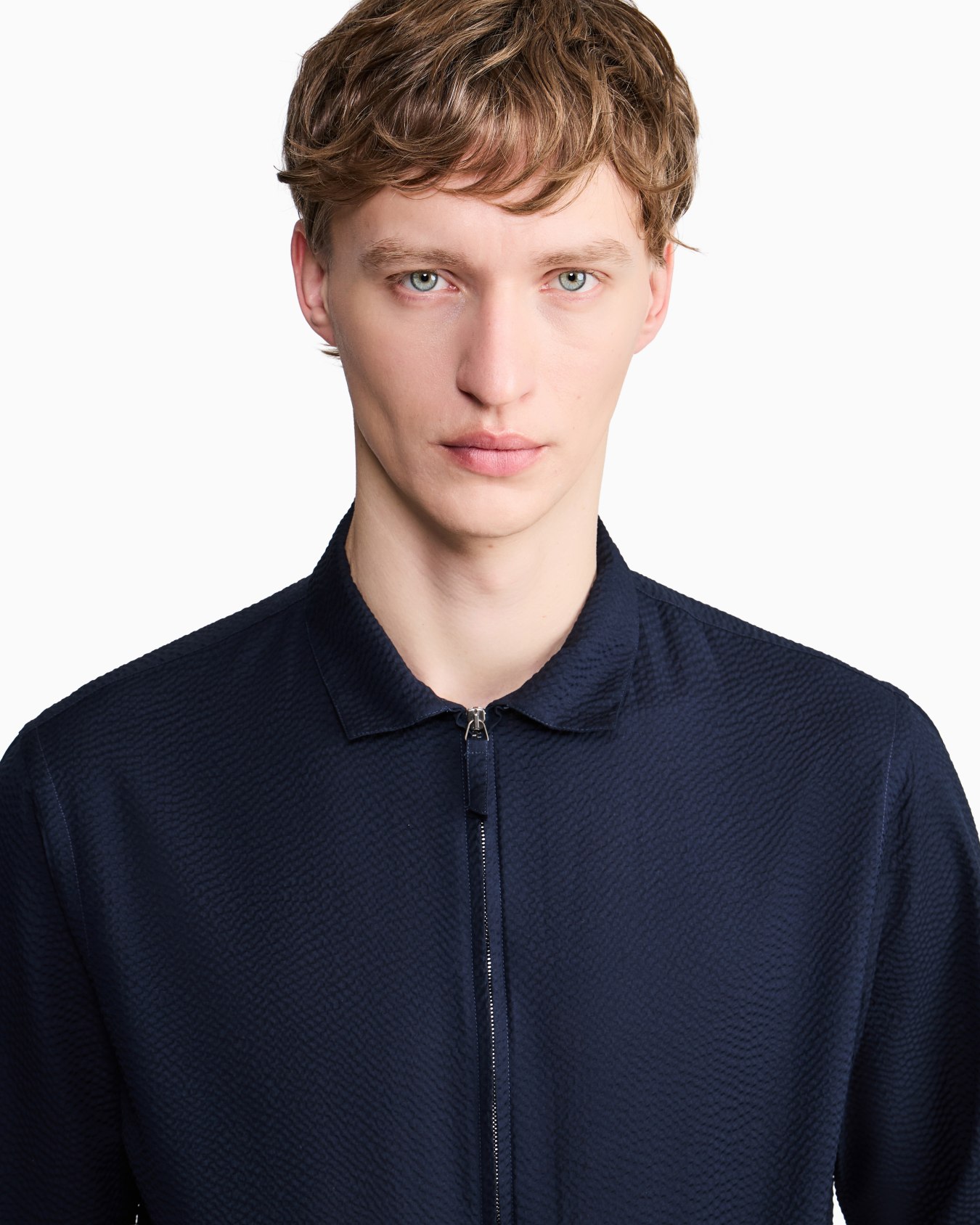 Camicia con zip in cotone seersucker Slide 7