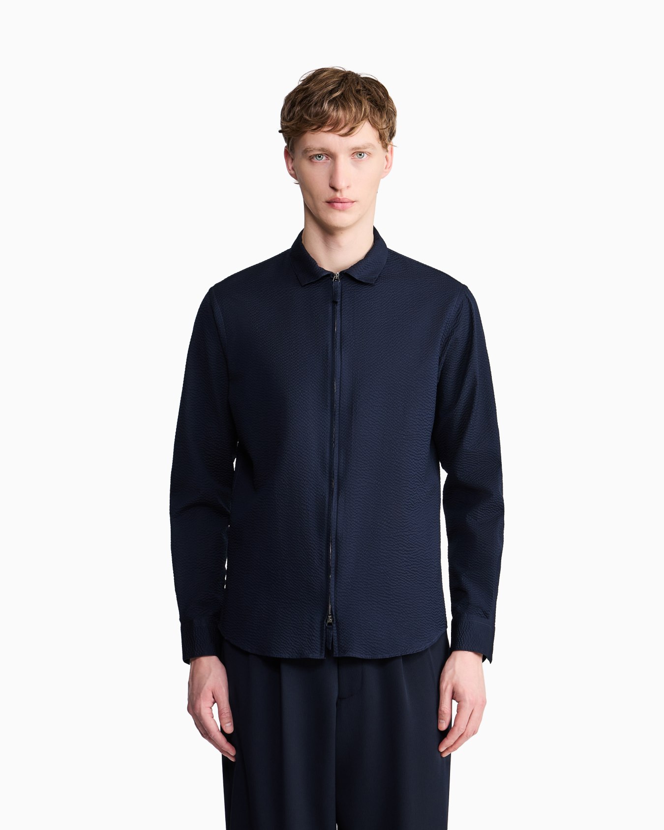 Camicia con zip in cotone seersucker Slide 4