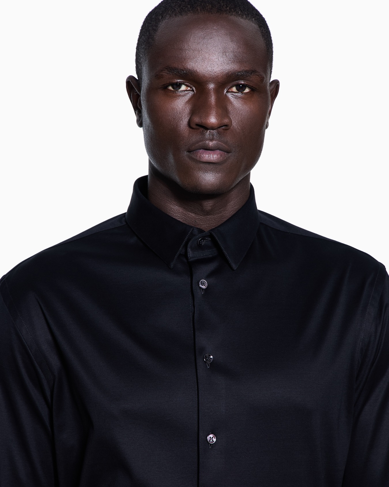 Camisa de interlock de algodón en color liso Diapositiva 4