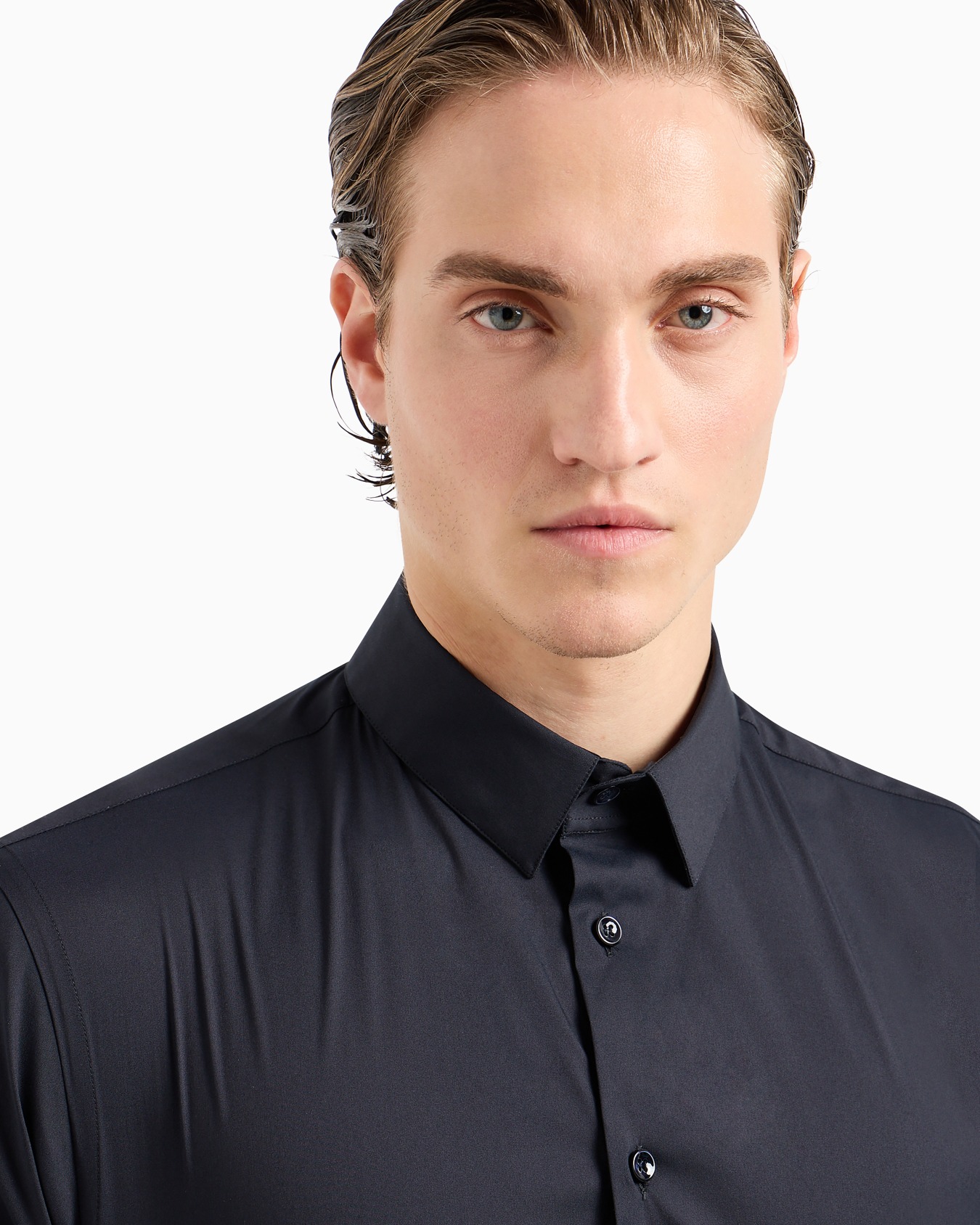 Plain-knit stretch cotton shirt Slide 4