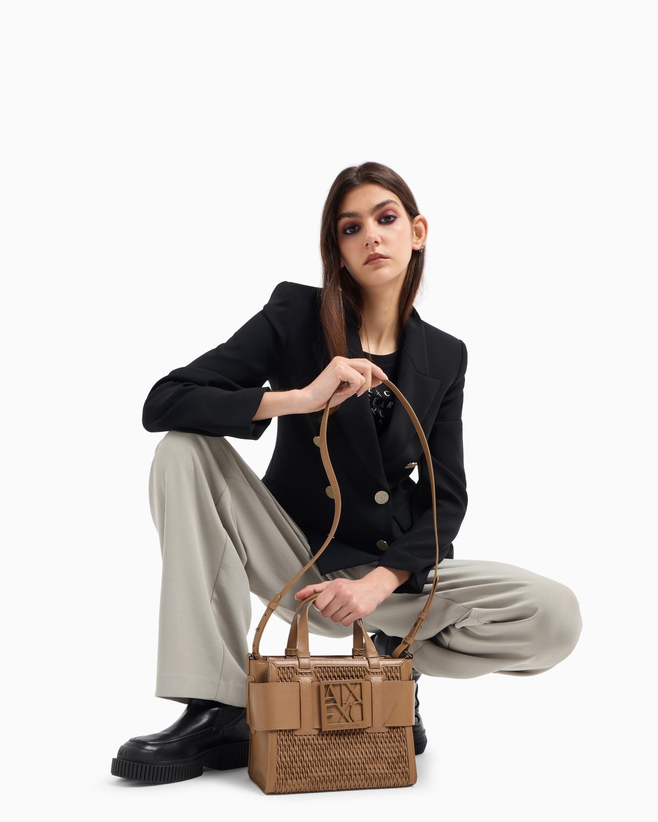 Medium tote bag in perforated material Slide 5