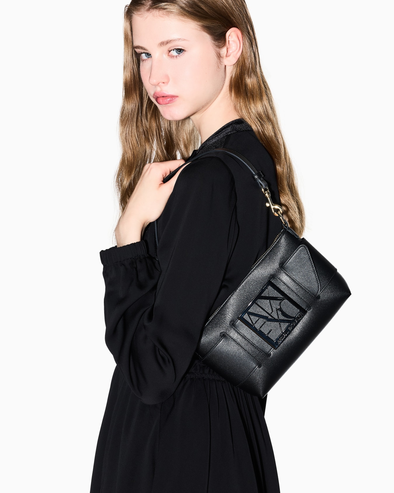 Borsa a spalla color block con maxi-logo  Slide 6