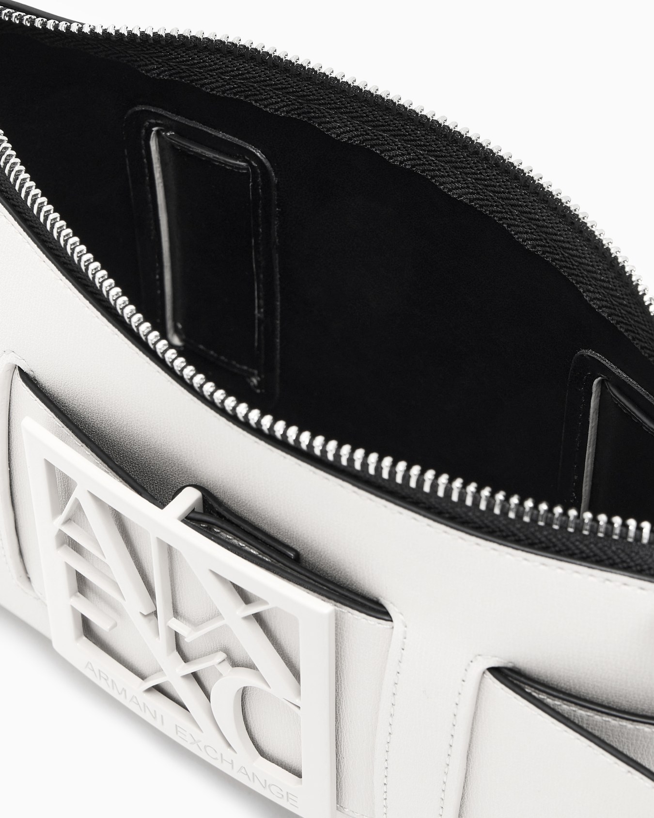Sac porté épaule tendance zippé avec logo en relief Susy Diapositive 3