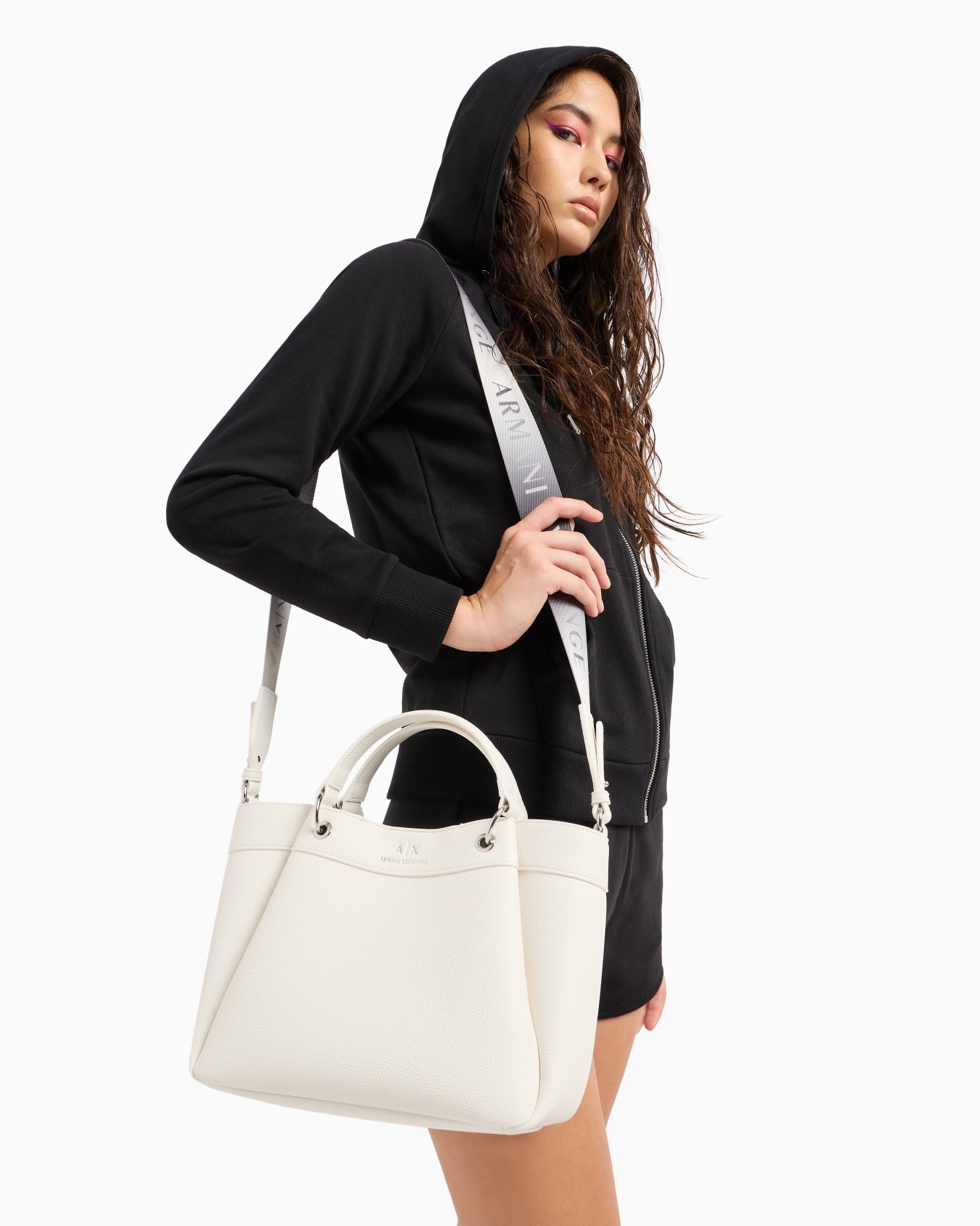 Medium handbag with degradè shoulder strap Slide 6