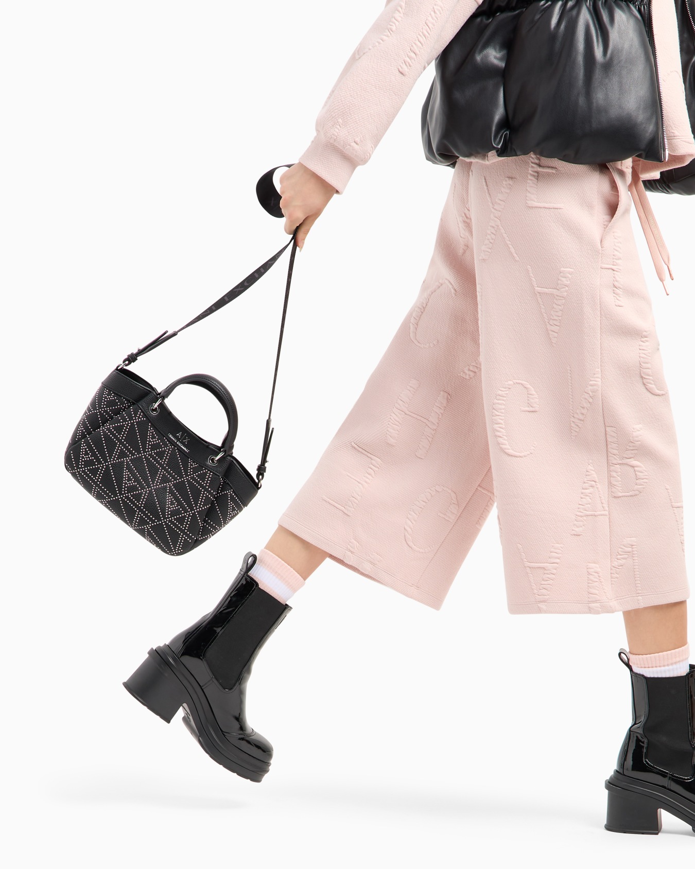 A|Xロゴ　ミニハンドバッグ（モノグラムロゴスタッズ） スライドする 6