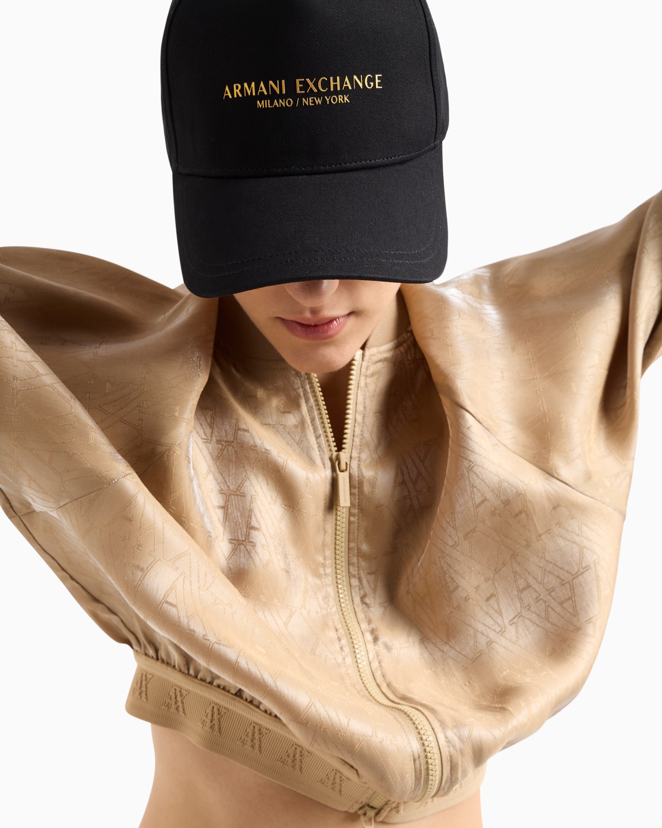 Visor cap with logo Slide 2