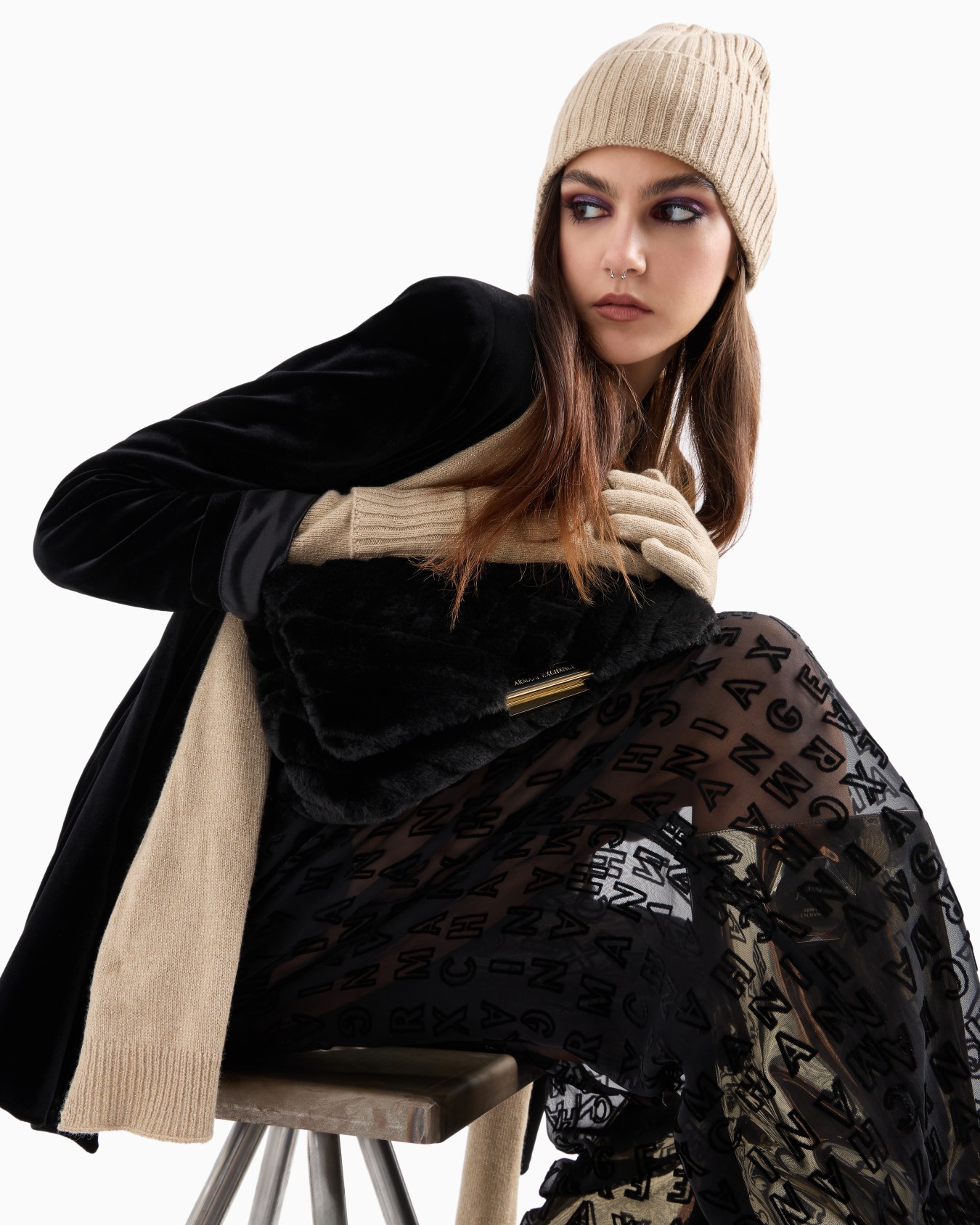 Ribbed beanie hat with cuff Slide 2