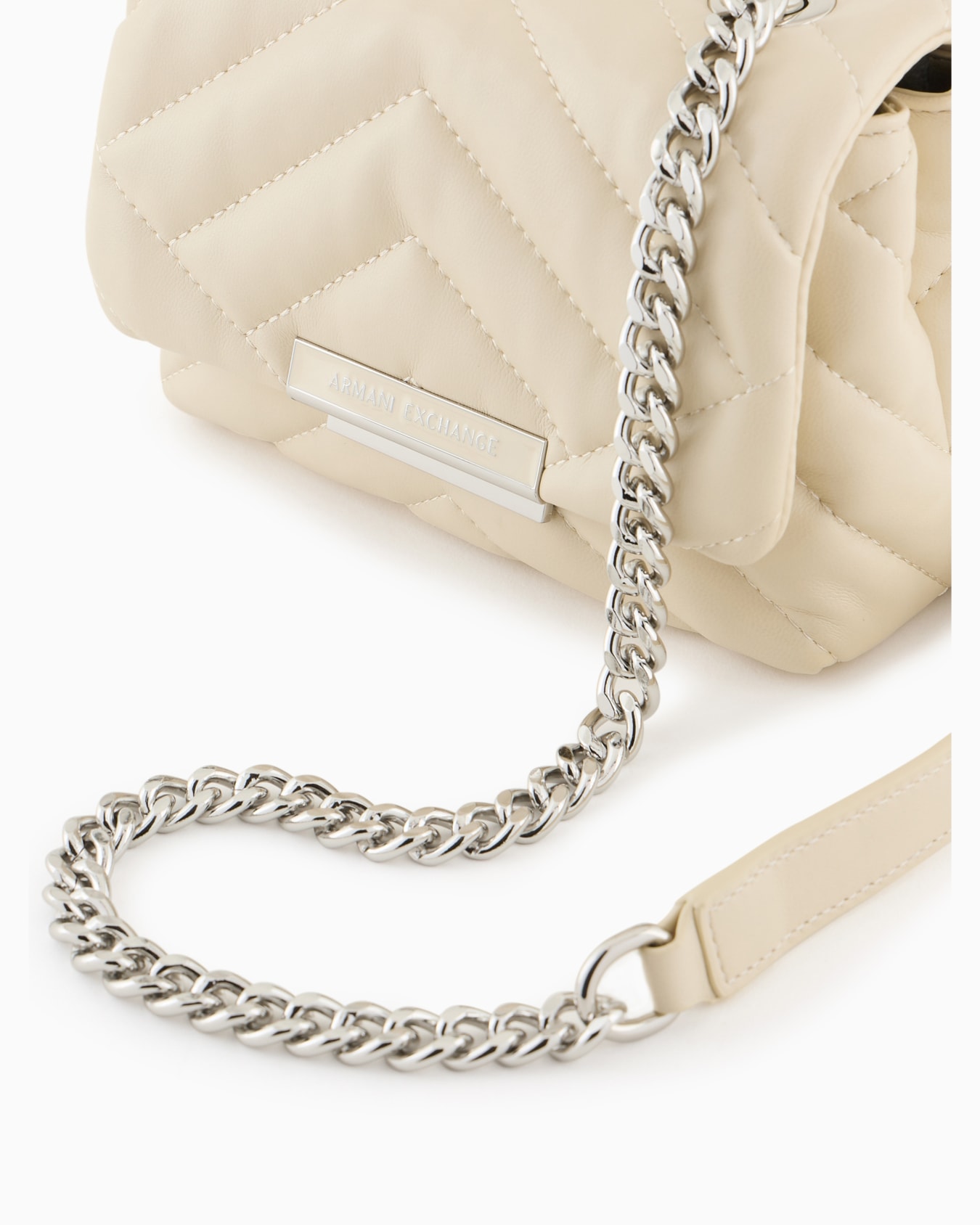 Small shoulder bag with quilted workmanship Slide 4