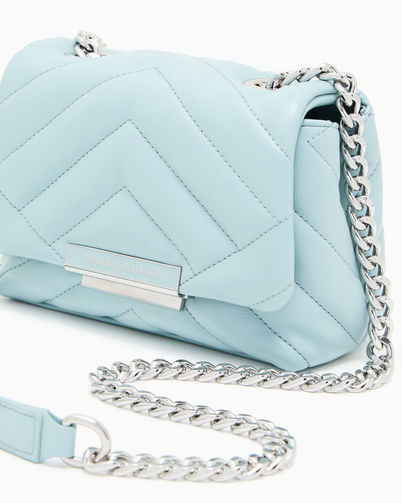 Small shoulder bag with quilted workmanship Slide 4