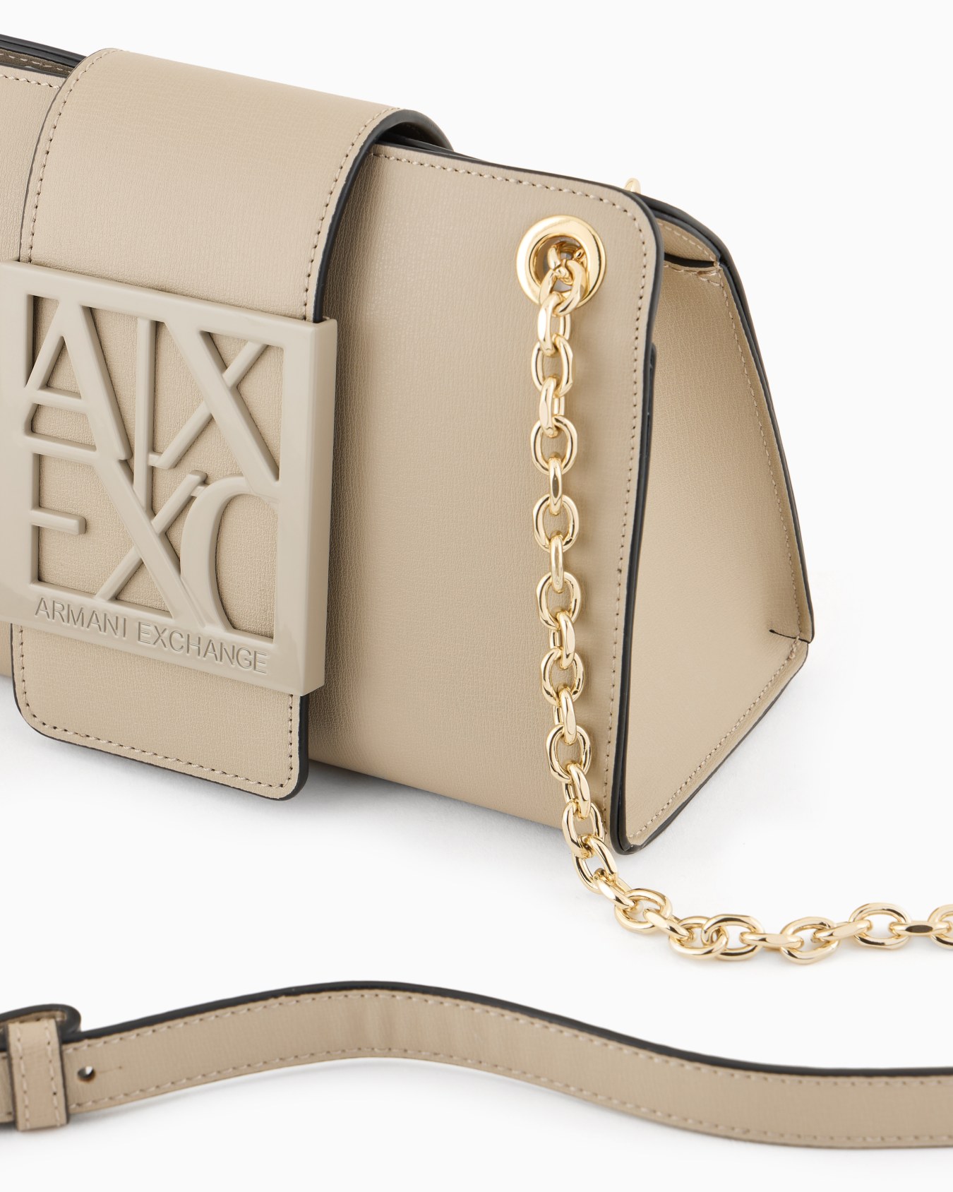 Bag with monogram logo and chain shoulder strap Slide 4