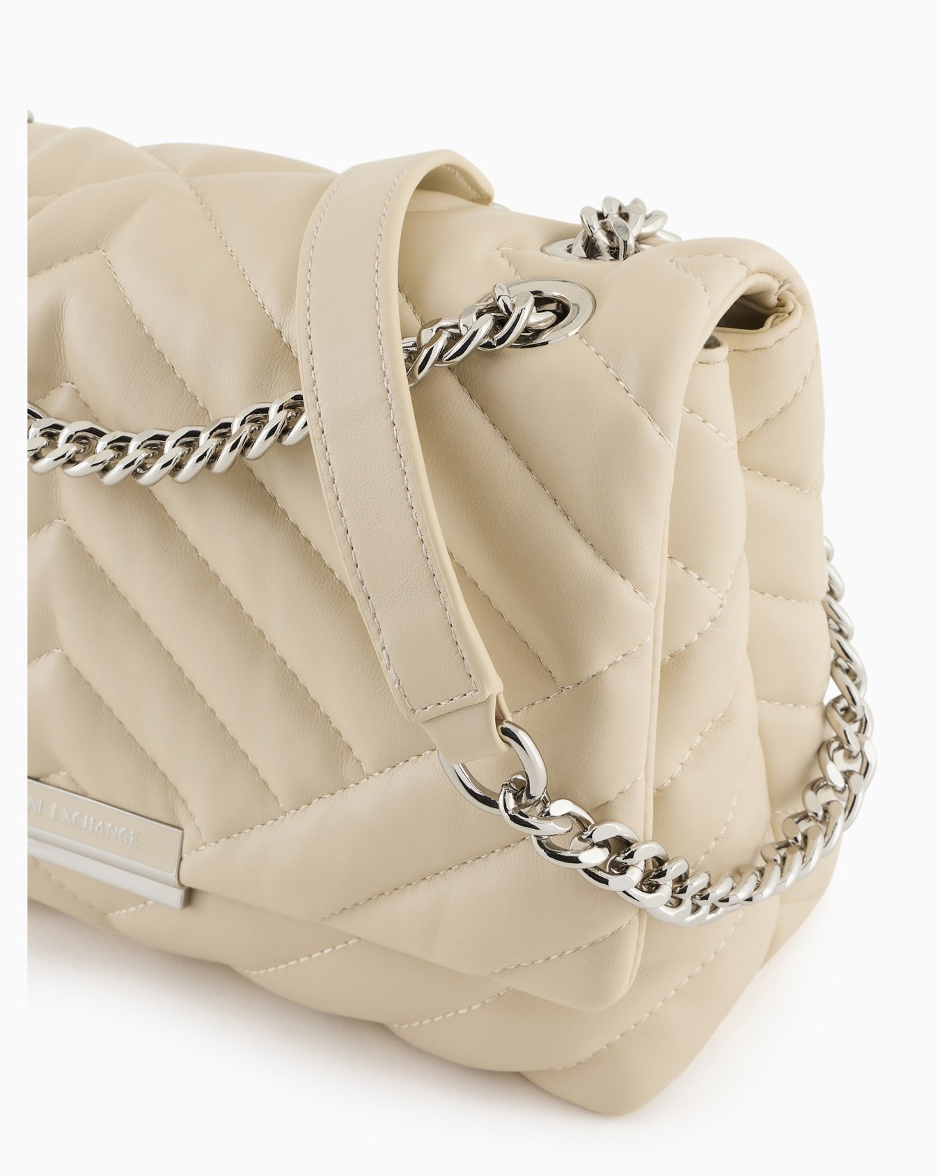 Shoulder bag in quilted material with metal details Slide 4