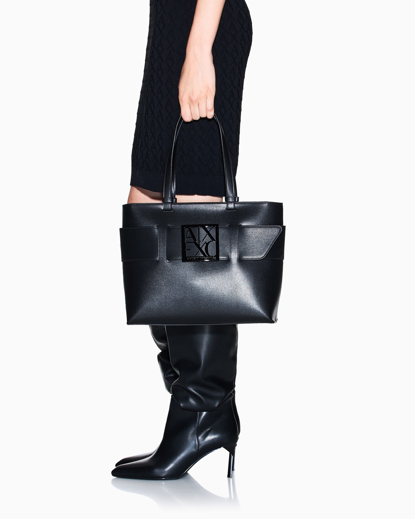 Medium shopper bag with tone-on-tone monogram Slide 5
