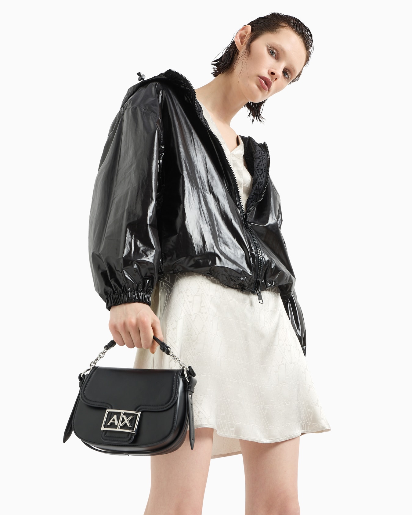 Mini-sac arrondi avec logo monogramme Diapositive 6