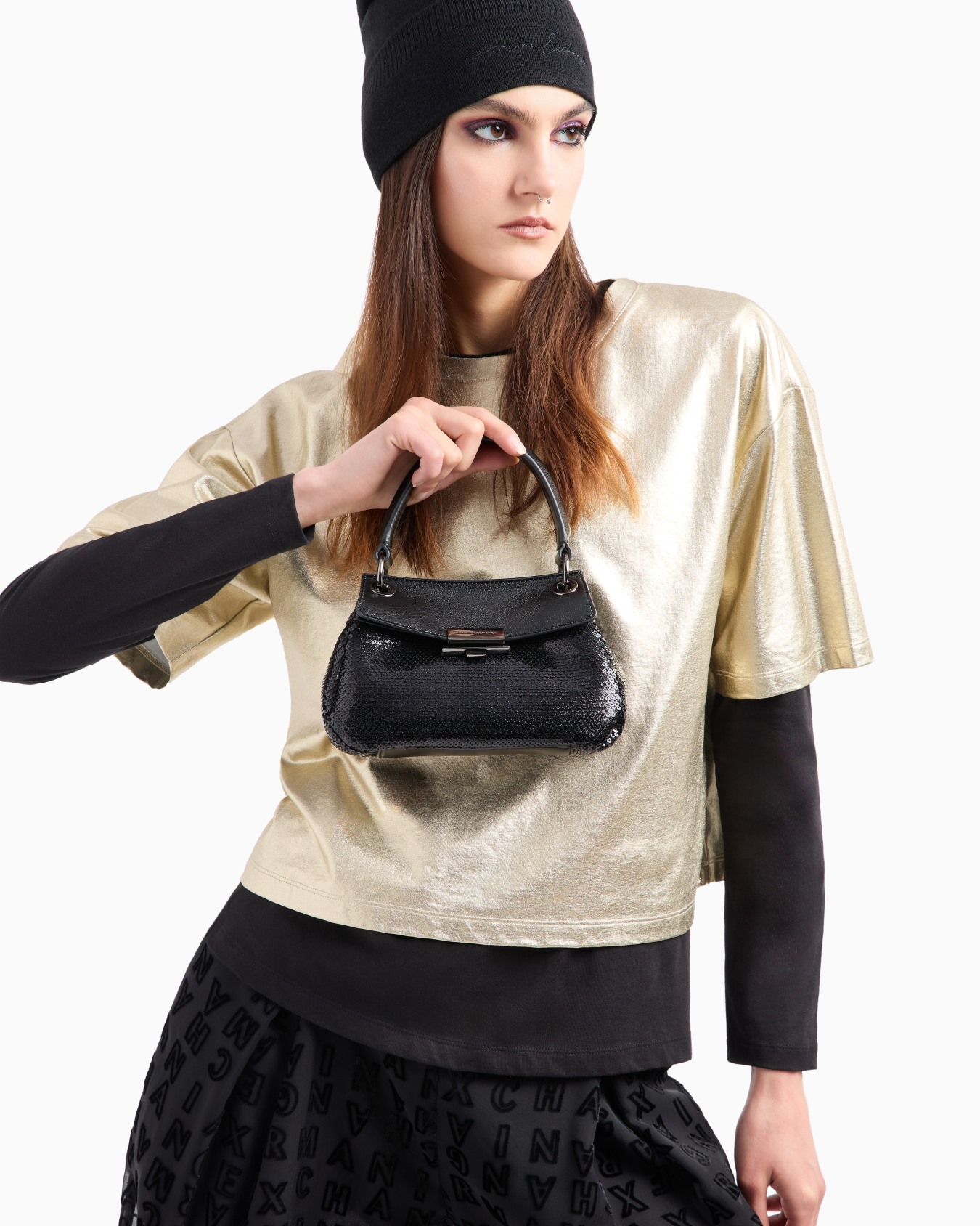 Sequined shoulder bag with metallic details Slide 6