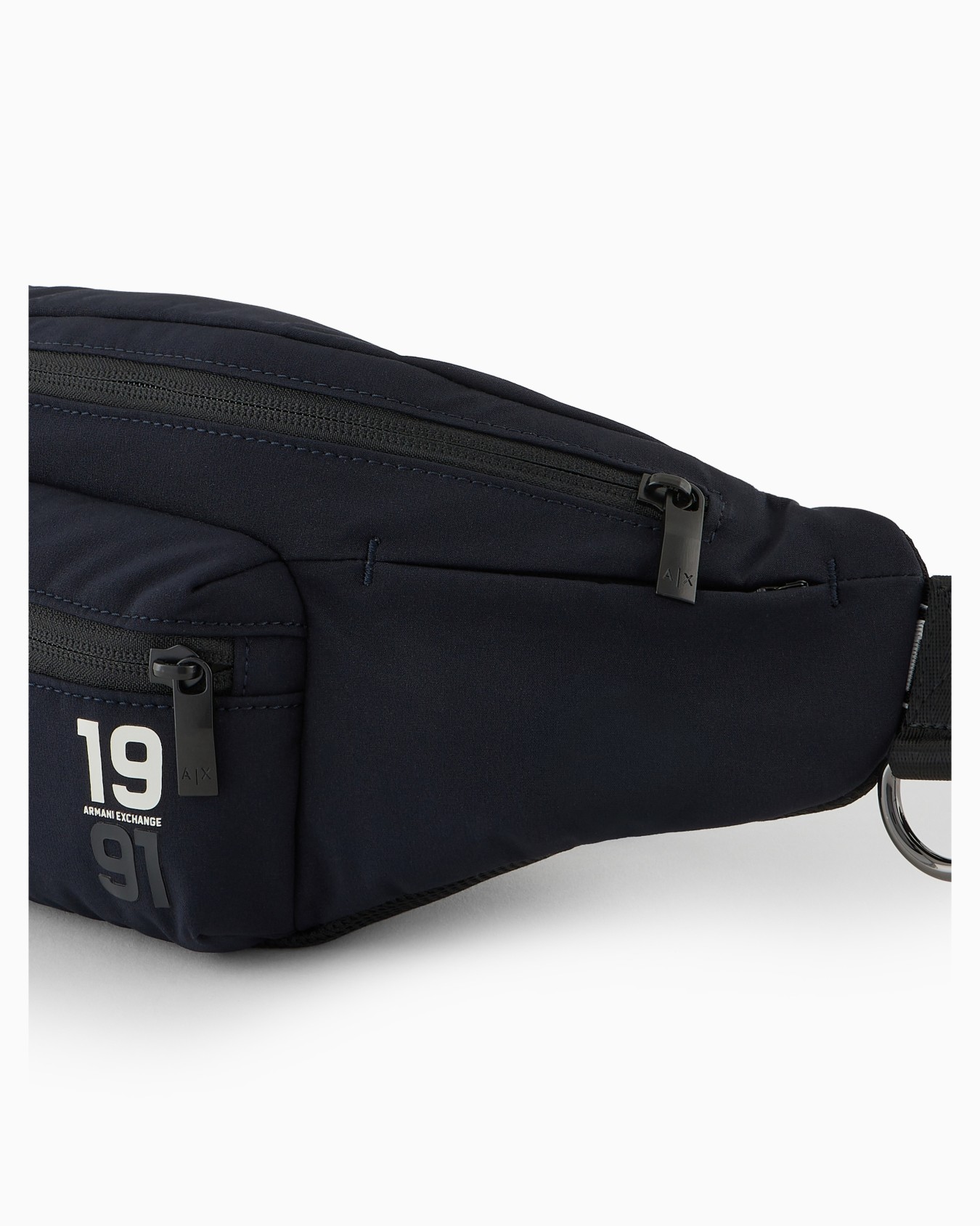 Shaped belt bag Diapositiva 4