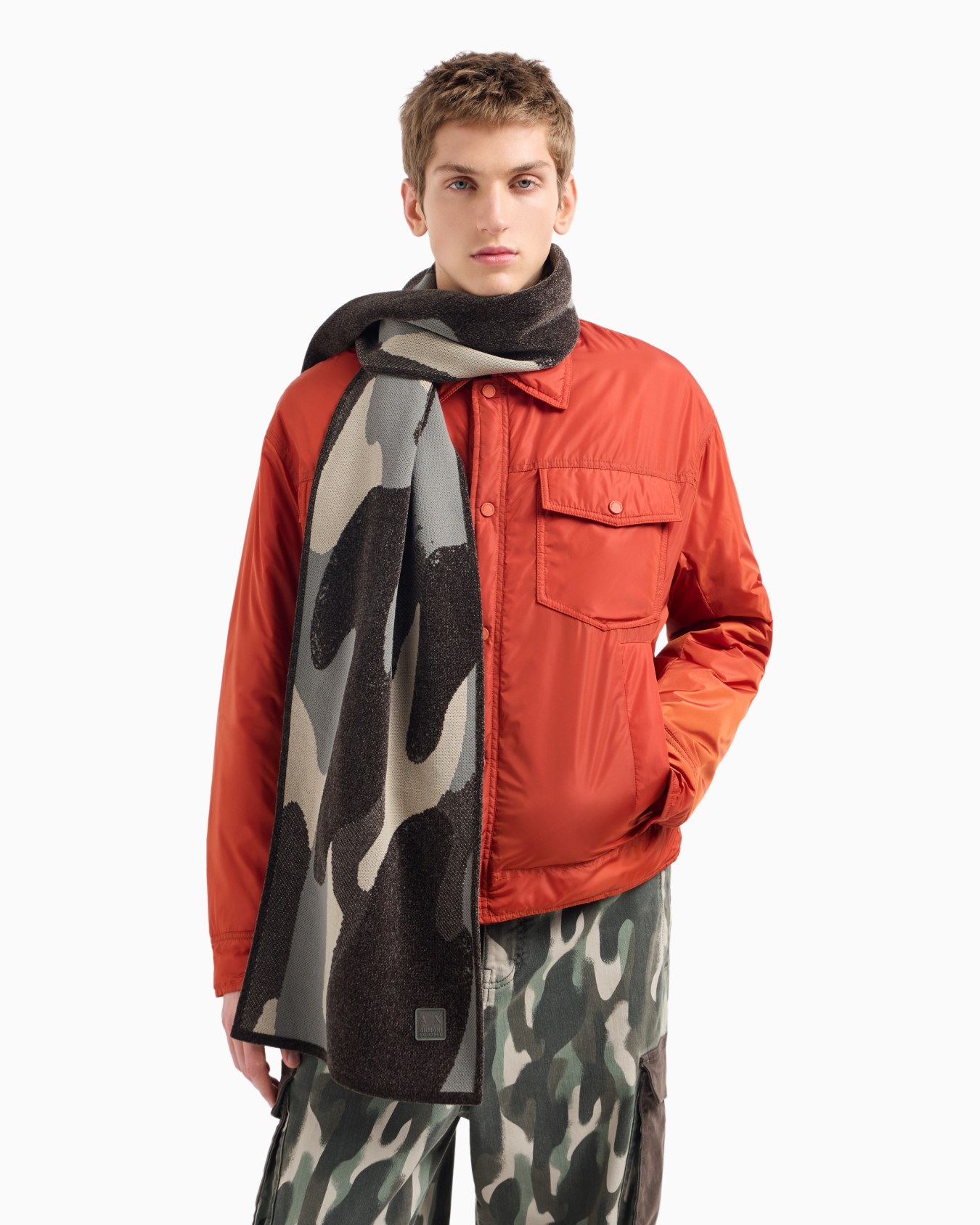 Camouflage scarf Slide 2